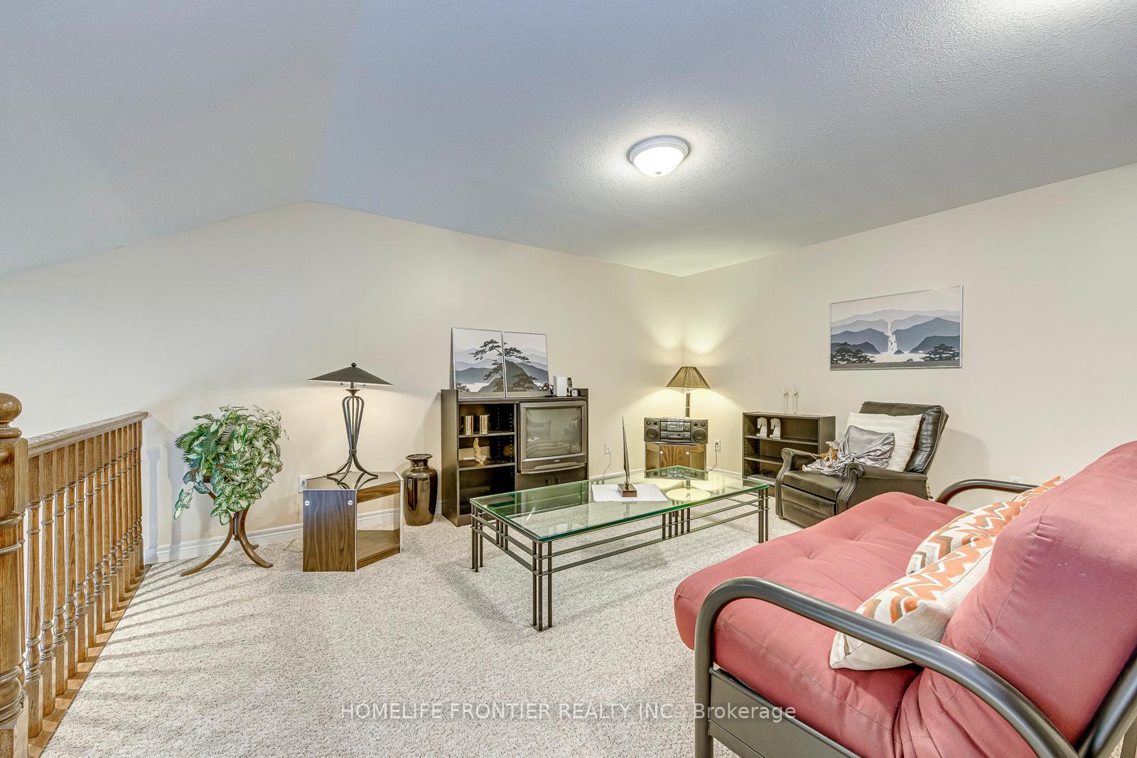 Photo 23 of Unit 16, 90 Oakhampton Trail, Hamilton, Twenty Place — HOMEH