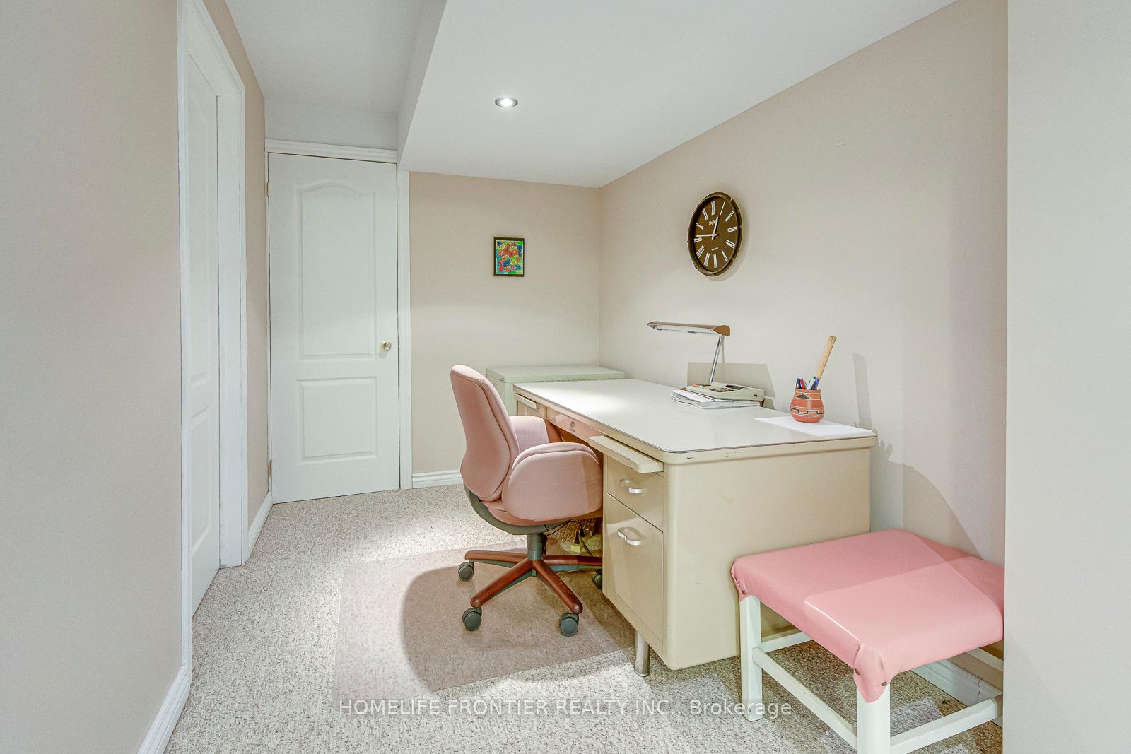 Photo 31 of Unit 16, 90 Oakhampton Trail, Hamilton, Twenty Place — HOMEH