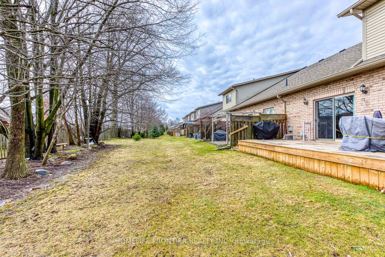 Photo 36 of Unit 16, 90 Oakhampton Trail, Hamilton, Twenty Place — HOMEH