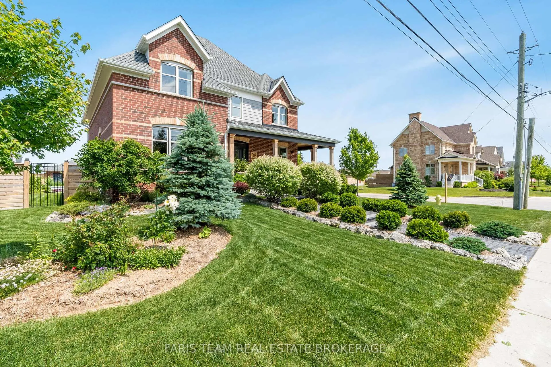 Photo 4 of 38 Nelson Street, Clearview, Creemore — HOMEH