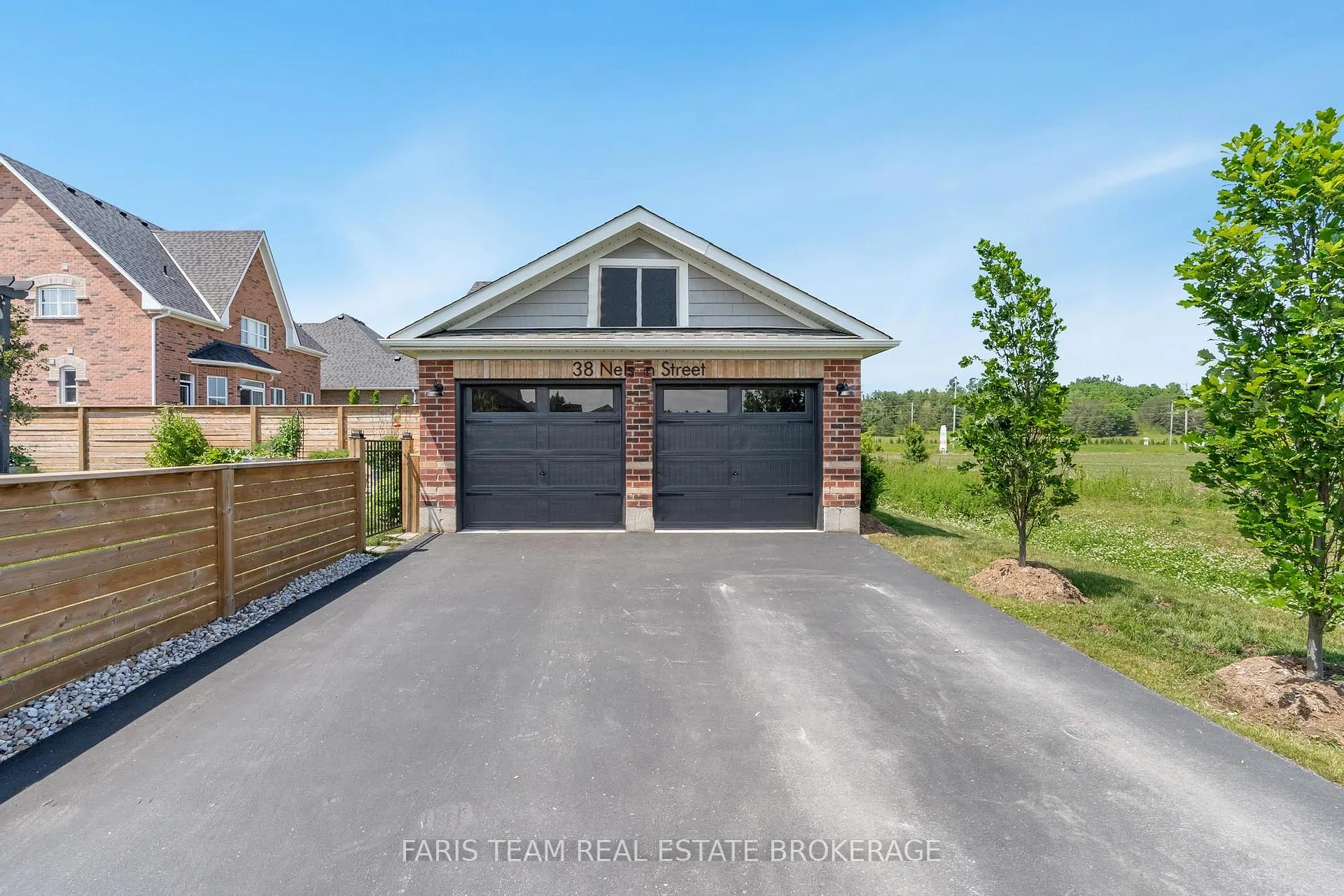 Photo 40 of 38 Nelson Street, Clearview, Creemore — HOMEH