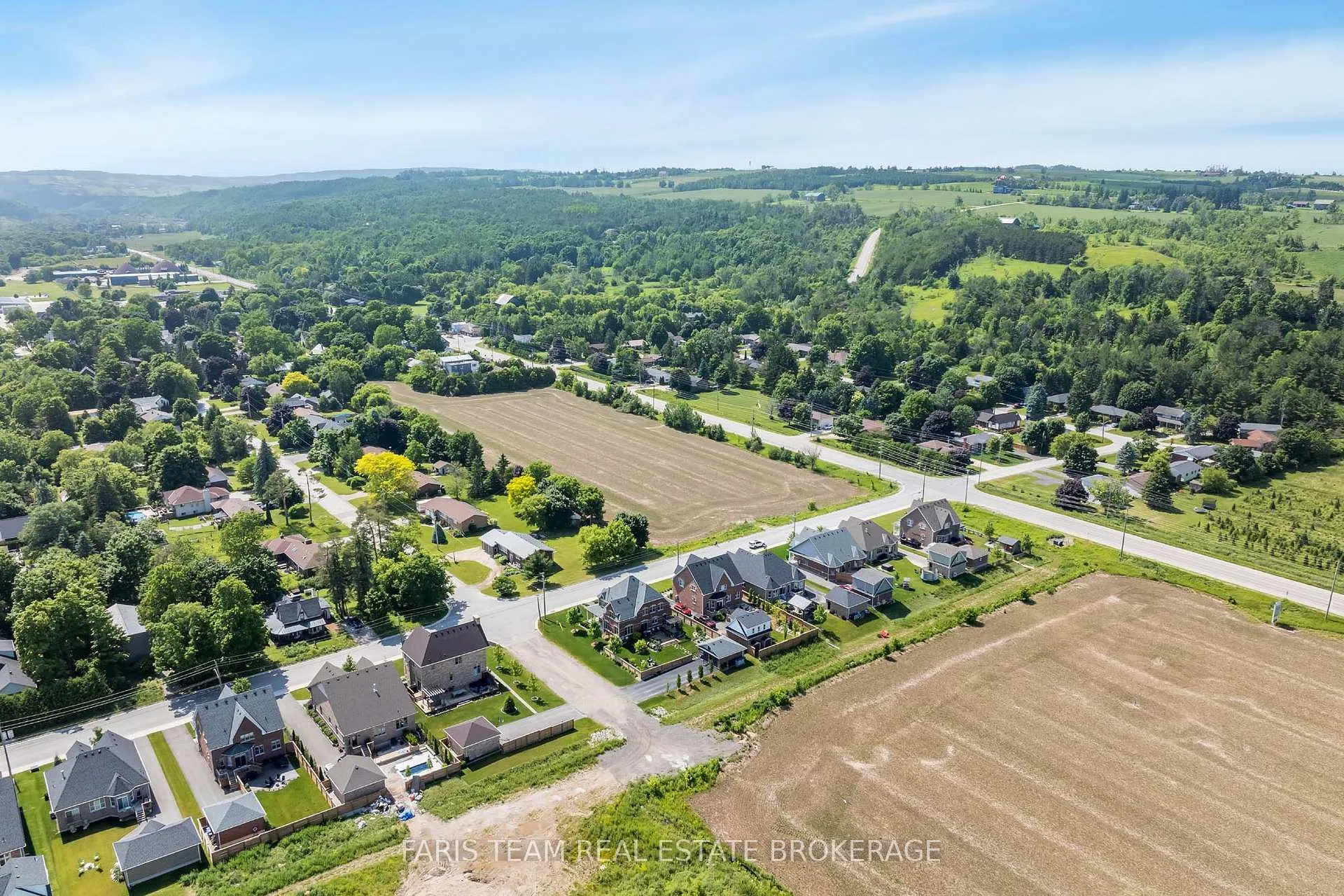 Photo 45 of 38 Nelson Street, Clearview, Creemore — HOMEH