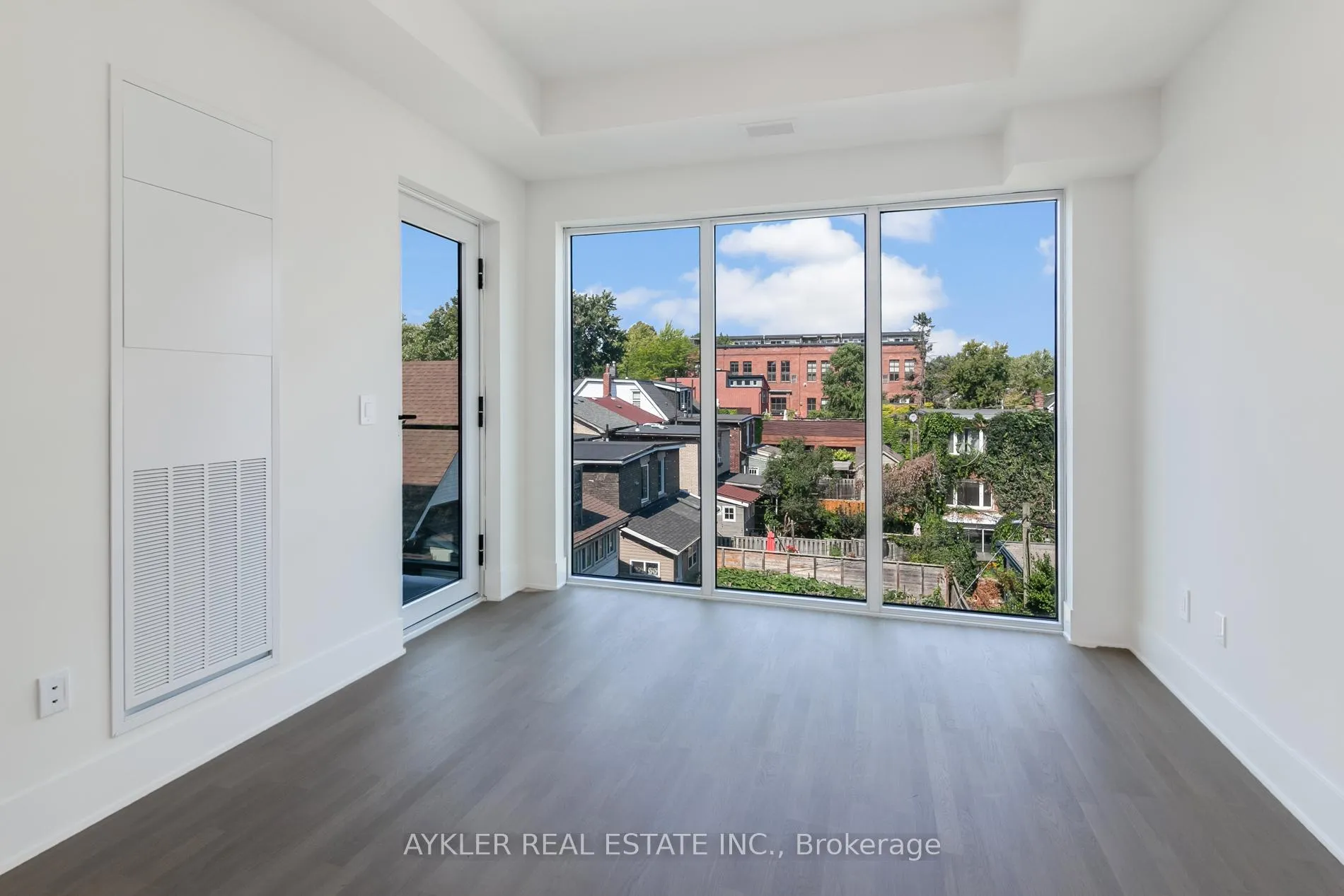 Photo 8 of Unit 306, 495 Logan Avenue, Toronto, North Riverdale — HOMEH