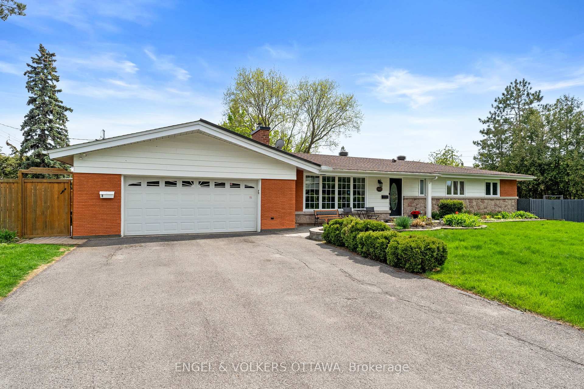 Front of 1160 Tawney Road