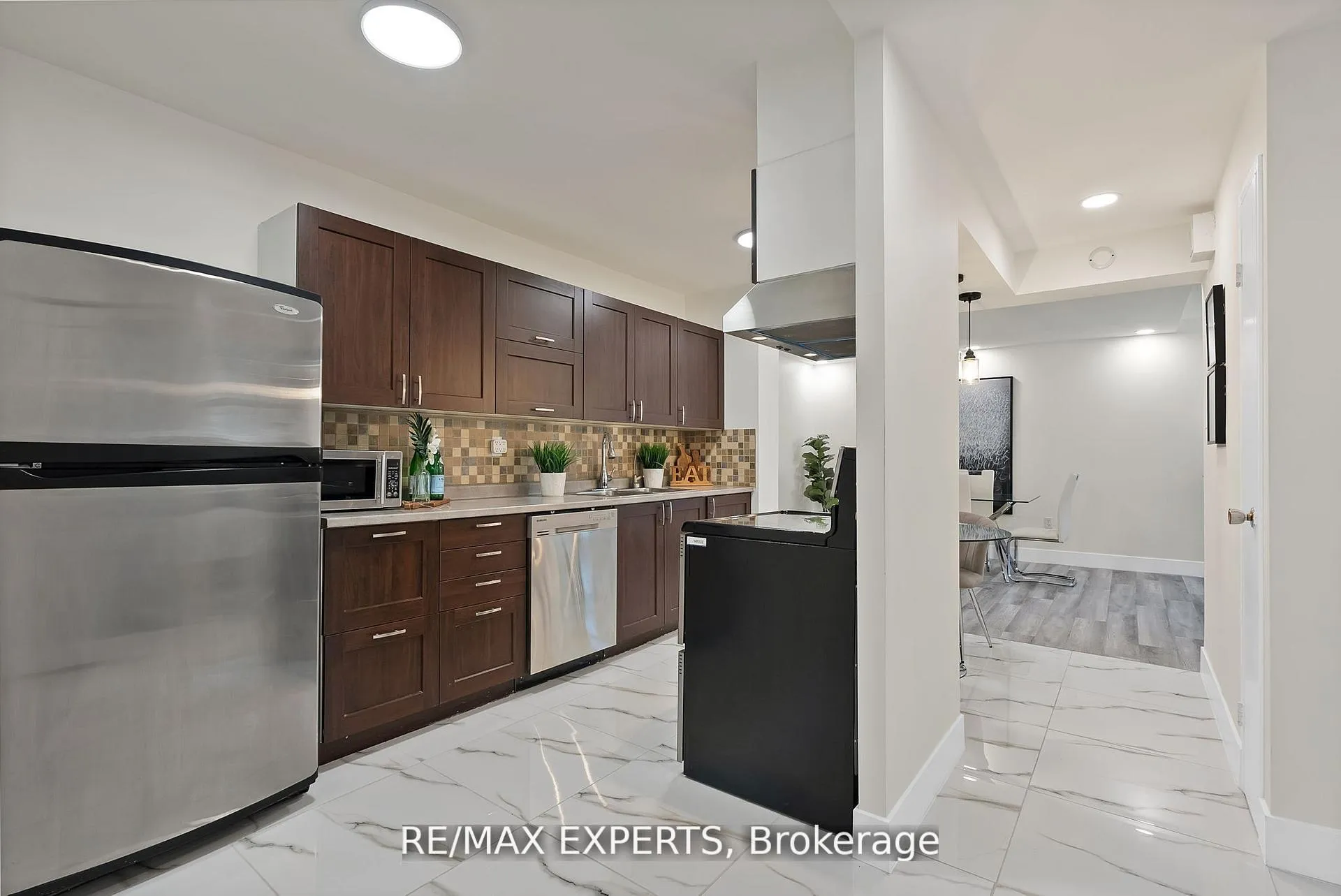 Photo 15 of Unit 1013, 390 Dixon Road, Etobicoke, Kingsview Village-The Westway — HOMEH