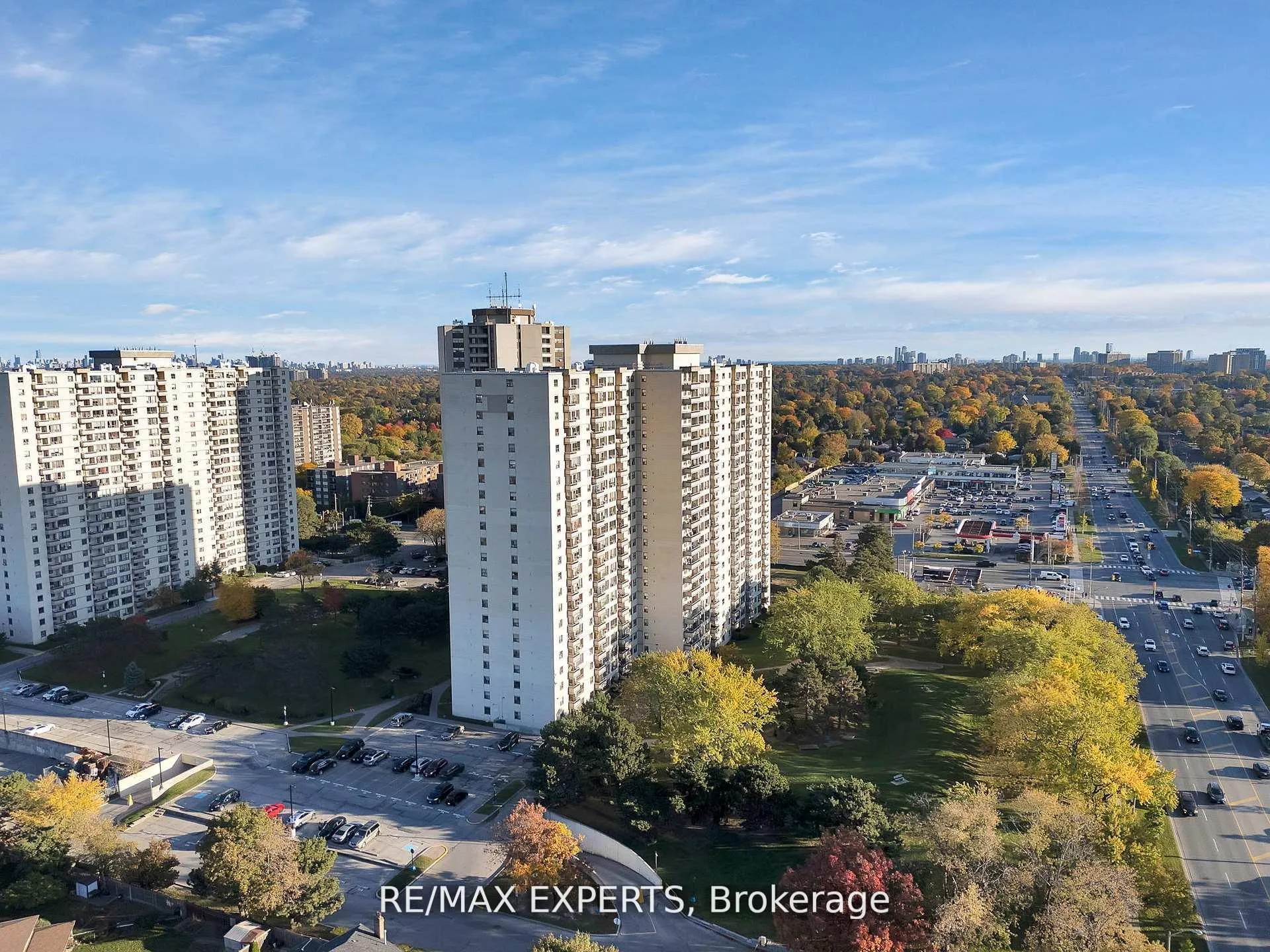 Photo 49 of Unit 1013, 390 Dixon Road, Etobicoke, Kingsview Village-The Westway — HOMEH