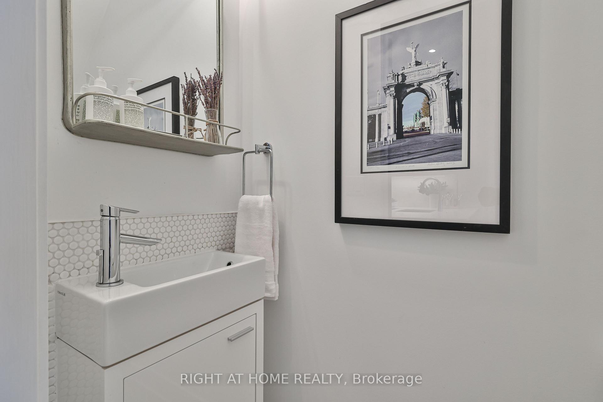 Photo 13 of Unit 8, 1331 Gerrard Street E, Toronto, Greenwood-Coxwell — HOMEH