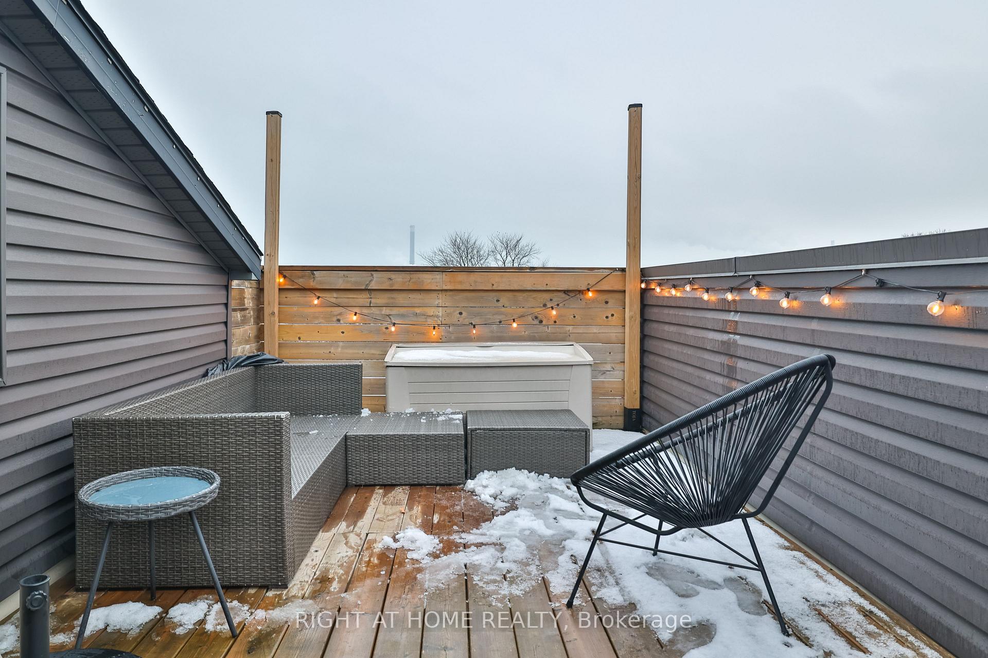 Photo 31 of Unit 8, 1331 Gerrard Street E, Toronto, Greenwood-Coxwell — HOMEH
