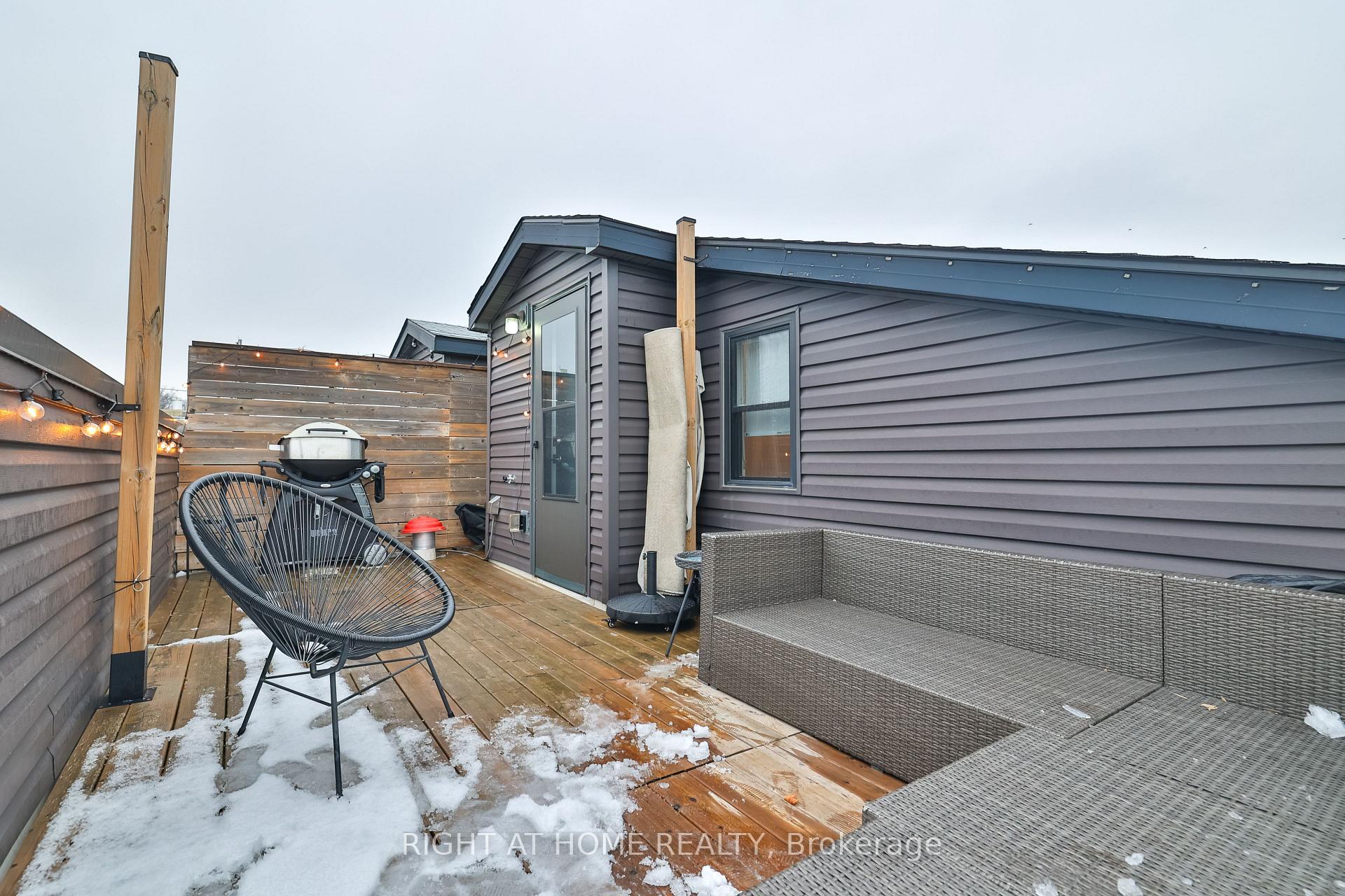 Photo 32 of Unit 8, 1331 Gerrard Street E, Toronto, Greenwood-Coxwell — HOMEH