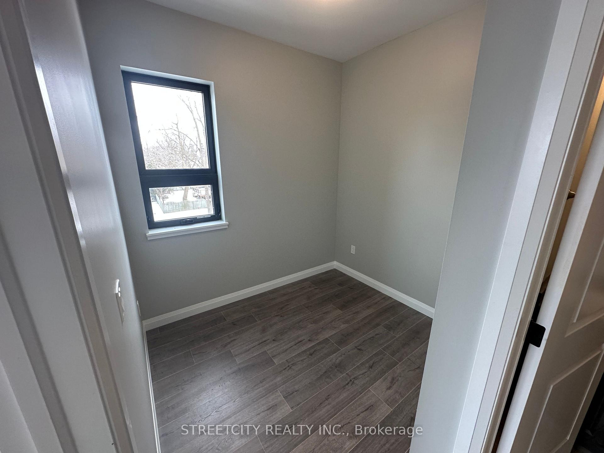 Photo 10 of Unit 307, 263 Butler Street, Lucan Biddulph, Lucan — HOMEH
