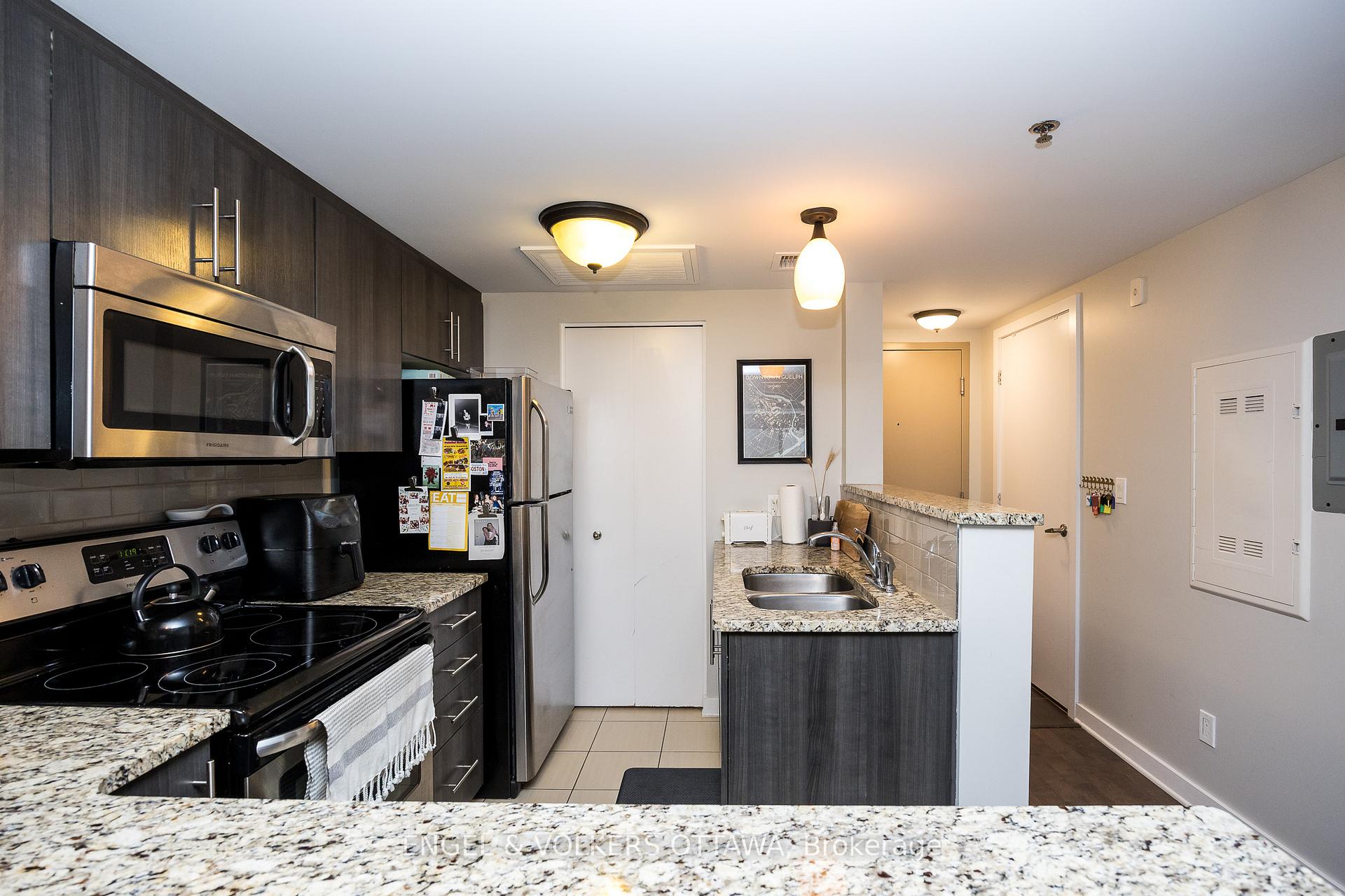 Photo 5 of Unit 305, 456 King Edward Avenue, Ottawa, Sandy Hill — HOMEH