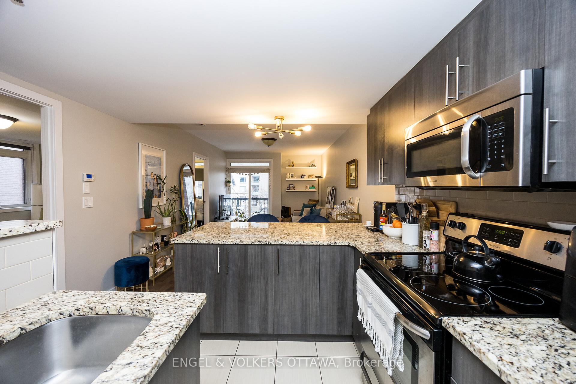Photo 7 of Unit 305, 456 King Edward Avenue, Ottawa, Sandy Hill — HOMEH