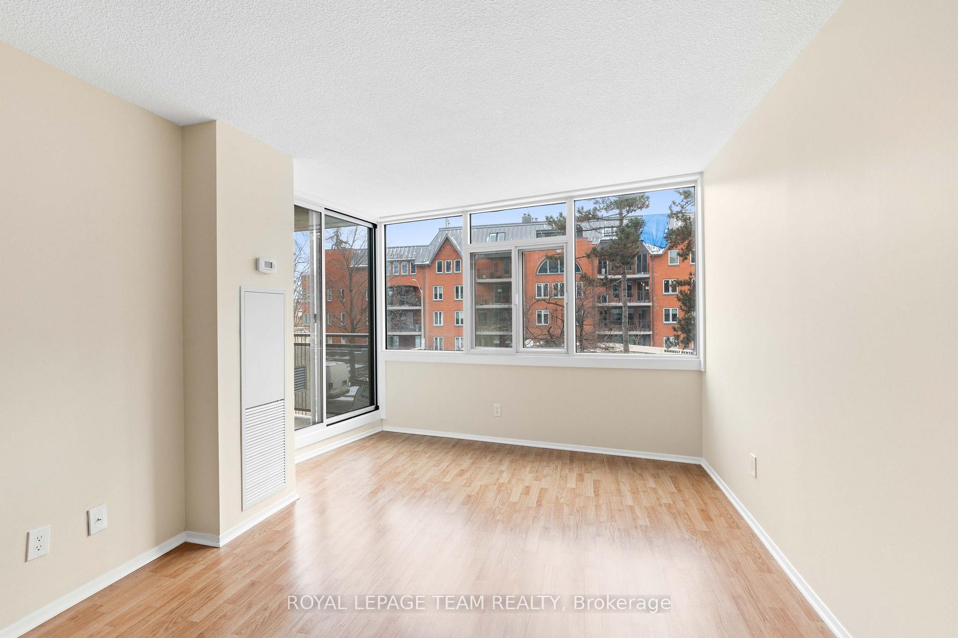 Photo 18 of Unit 201, 60 Mcleod Street, Ottawa, Ottawa Centre/Golden Triangle — HOMEH