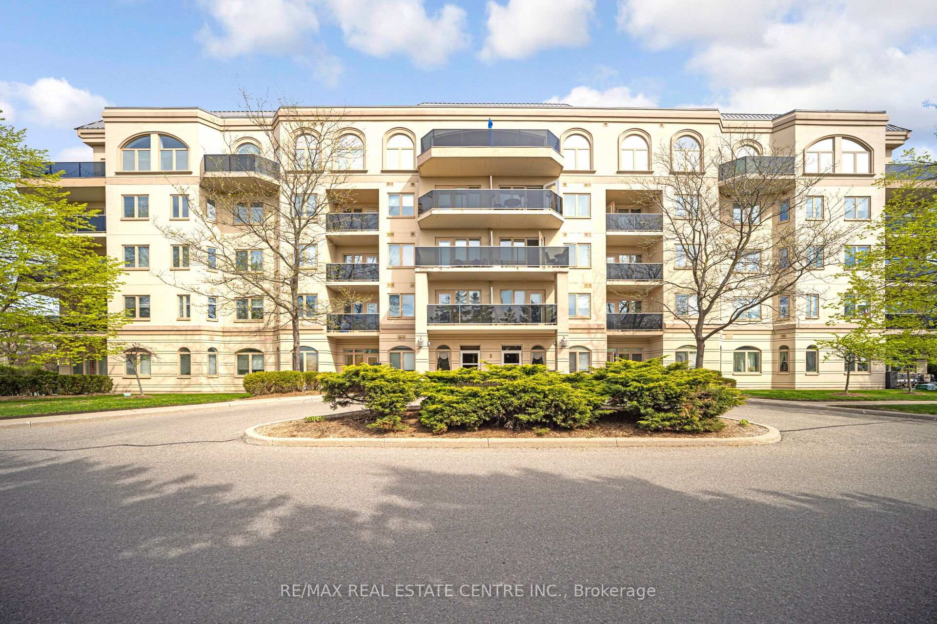 Front of Unit 301, 3 Dayspring Circle