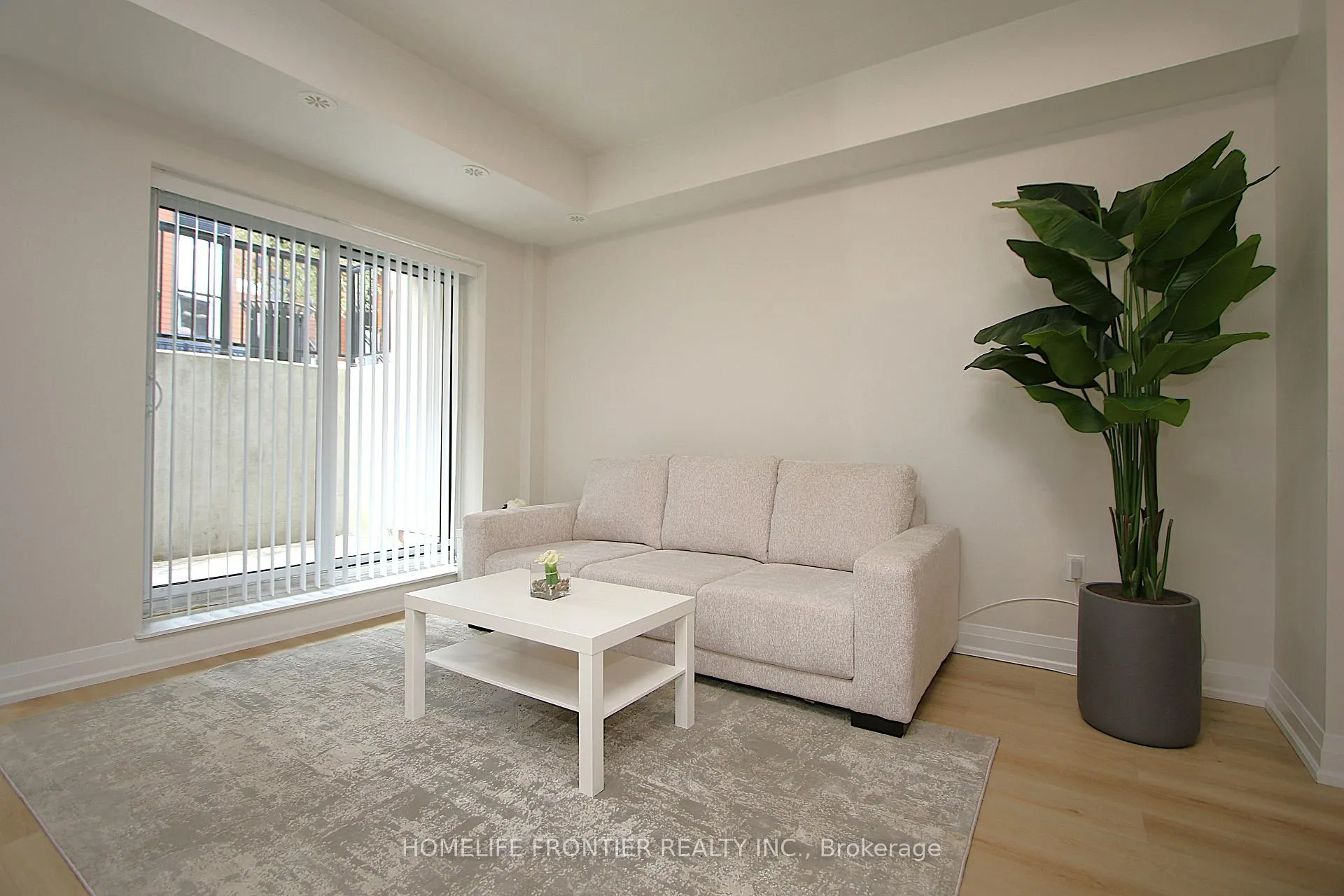 Photo 4 of Unit C1302, 5299 Highway 7 Road, Vaughan, Vaughan Grove — HOMEH