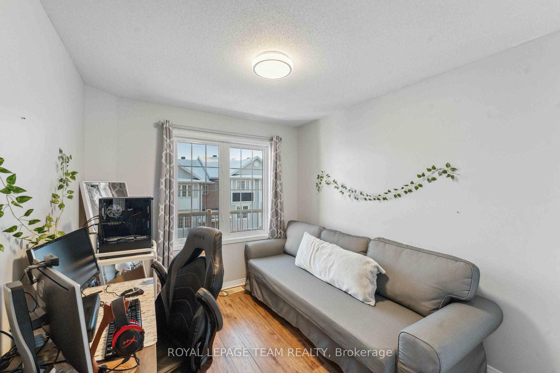 Photo 23 of 347 Gotham, Ottawa, Central Park — HOMEH