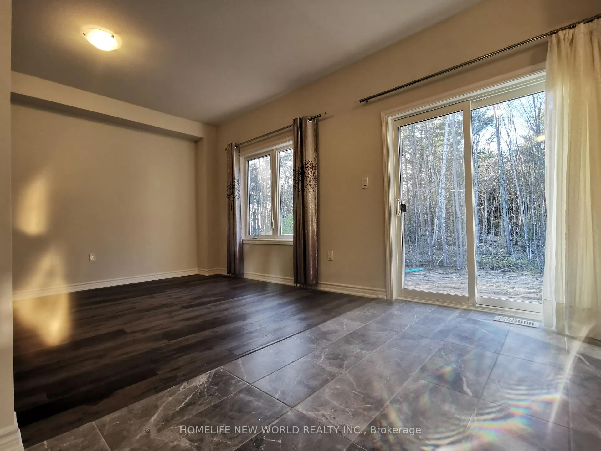 Photo 3 of 425 Beechwood Forest Lane, Gravenhurst, Muskoka (S) — HOMEH