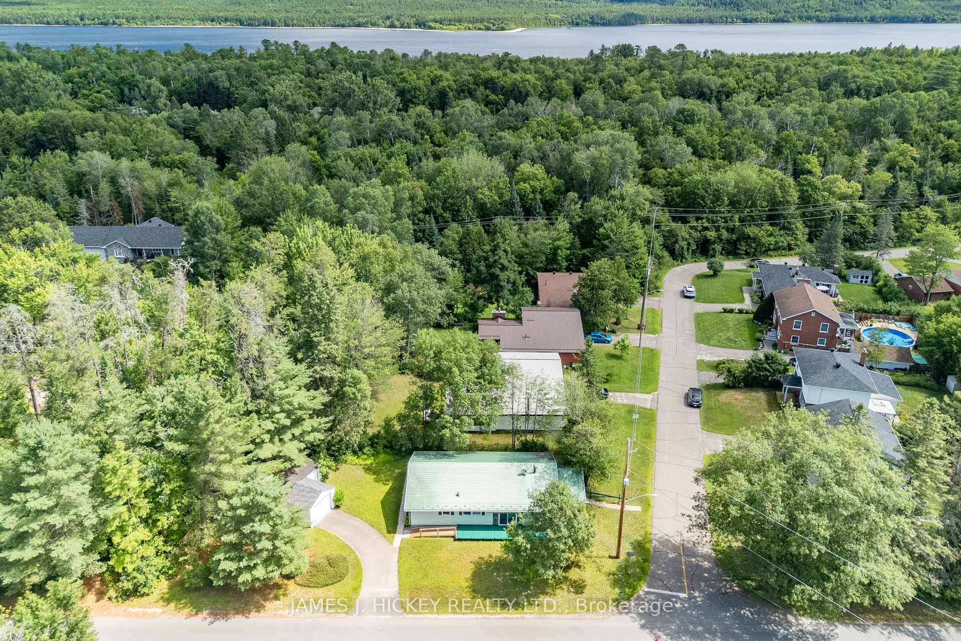 Photo 35 of 1 Newton Crescent, Deep River — HOMEH