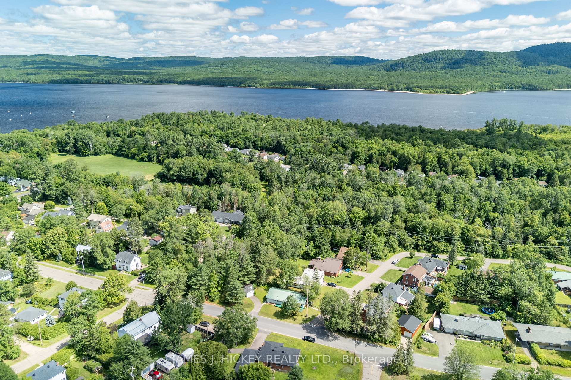 Photo 37 of 1 Newton Crescent, Deep River — HOMEH