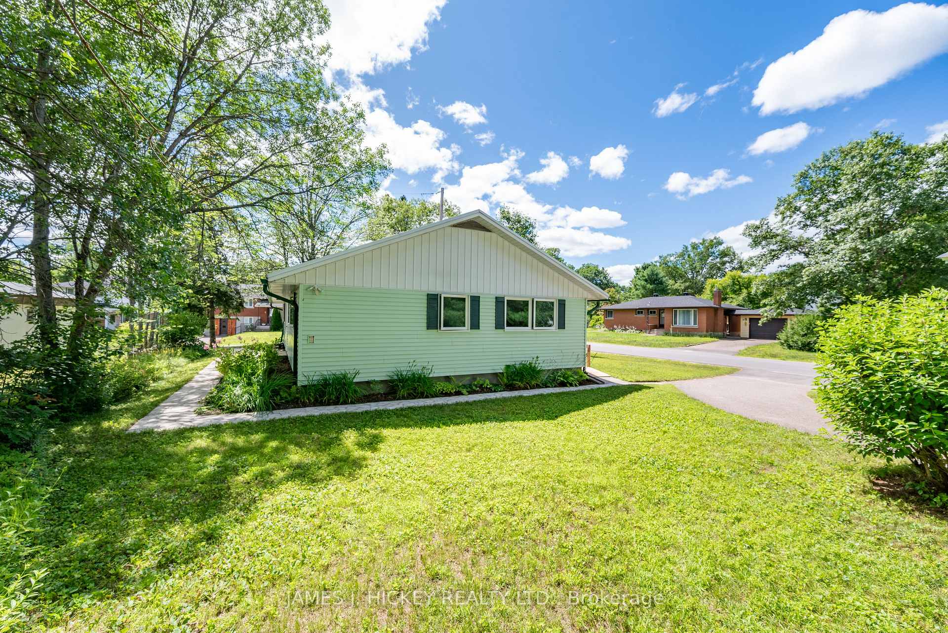Photo 50 of 1 Newton Crescent, Deep River — HOMEH