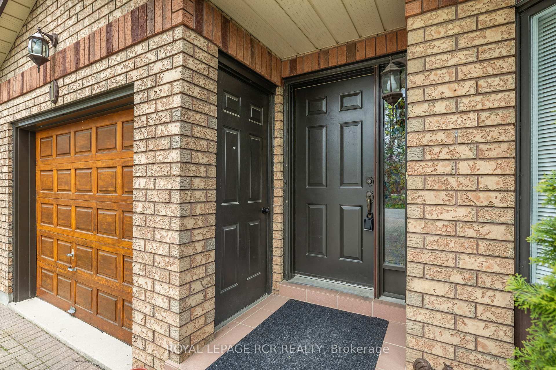 Photo 3 of 1 Biffis Court, New Tecumseth, Alliston — HOMEH