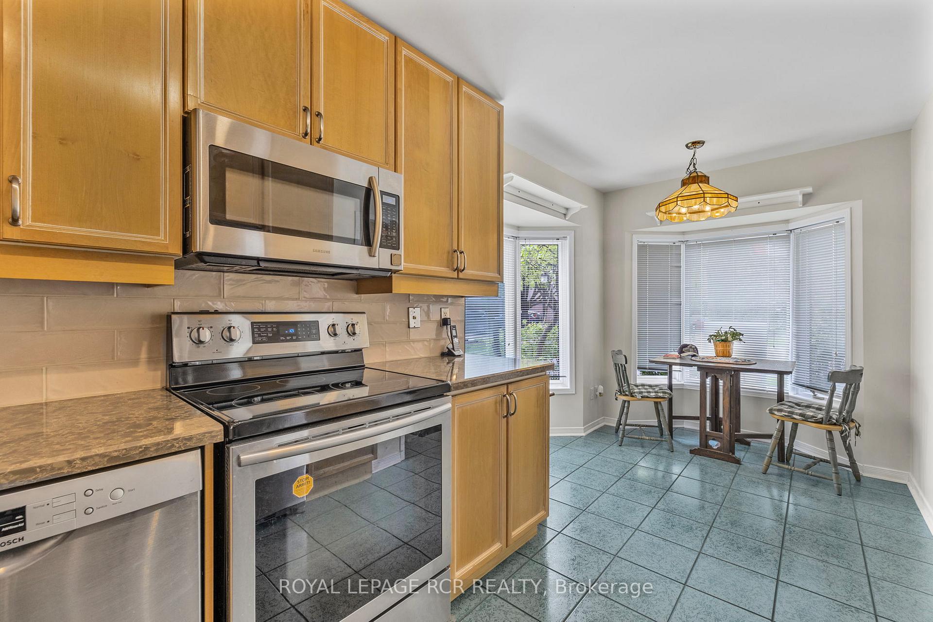 Photo 10 of 1 Biffis Court, New Tecumseth, Alliston — HOMEH