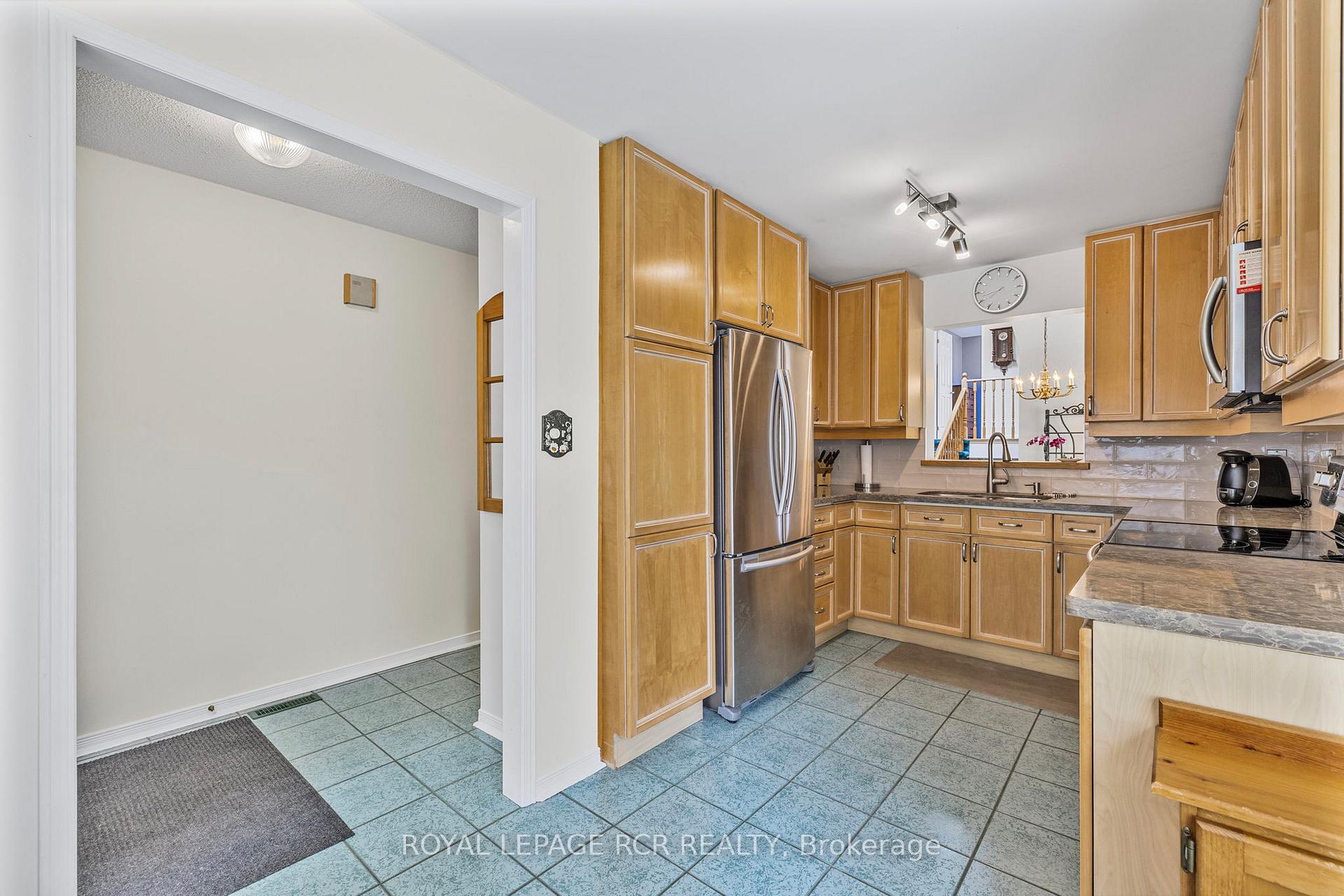 Photo 13 of 1 Biffis Court, New Tecumseth, Alliston — HOMEH
