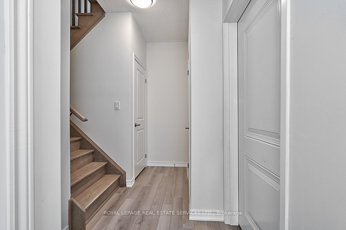 Photo 4 of Unit 308, 349 Wheat Boom Drive, Oakville, Joshua Meadows — HOMEH