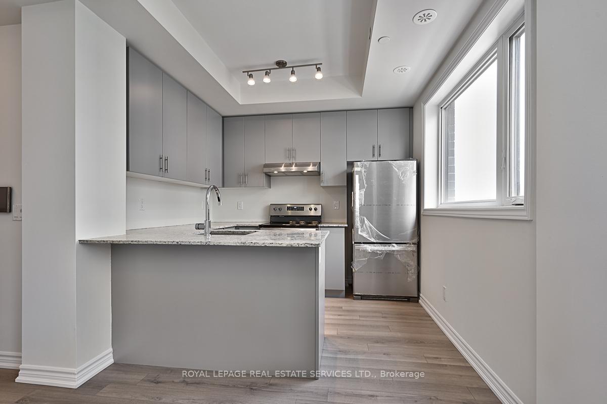 Photo 6 of Unit 308, 349 Wheat Boom Drive, Oakville, Joshua Meadows — HOMEH