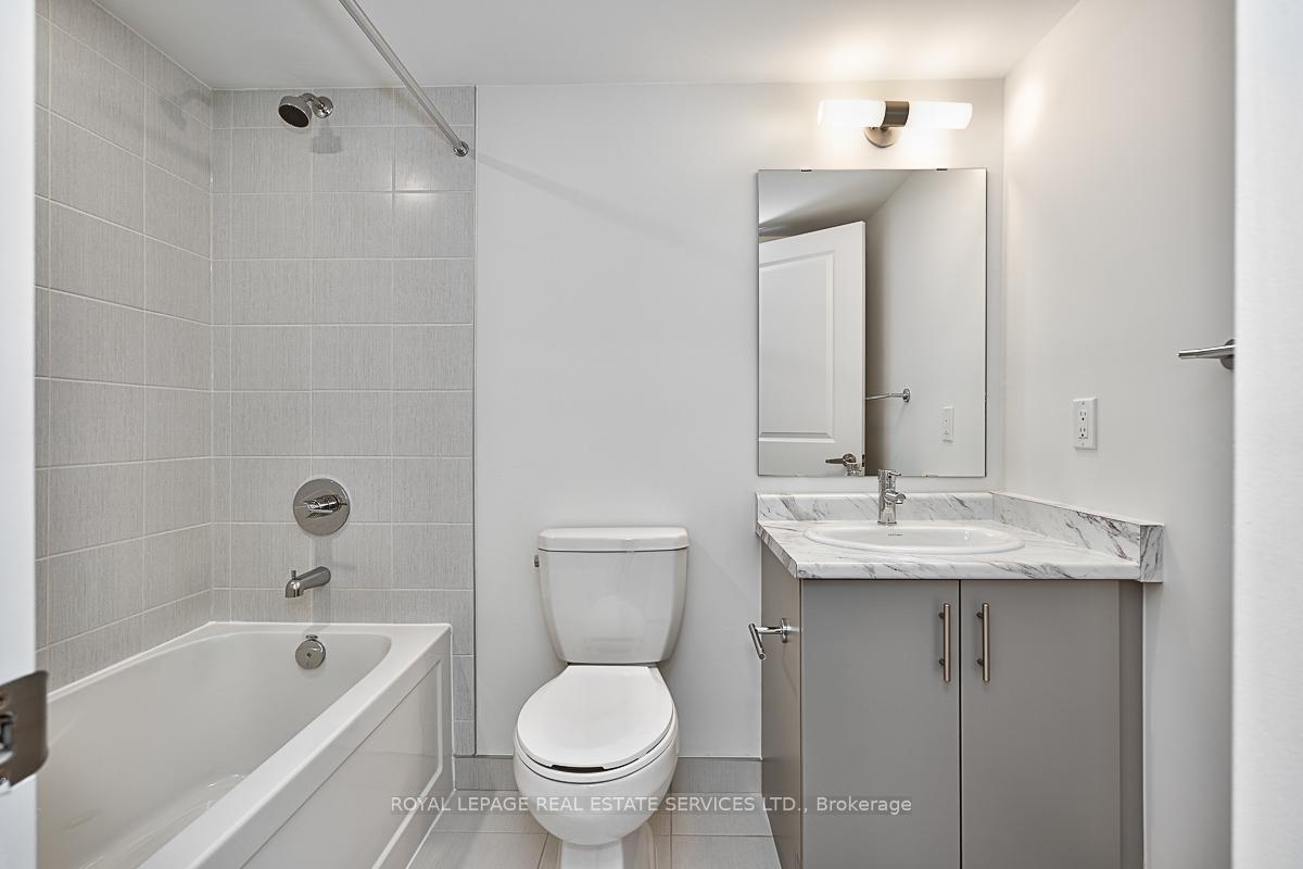 Photo 11 of Unit 308, 349 Wheat Boom Drive, Oakville, Joshua Meadows — HOMEH