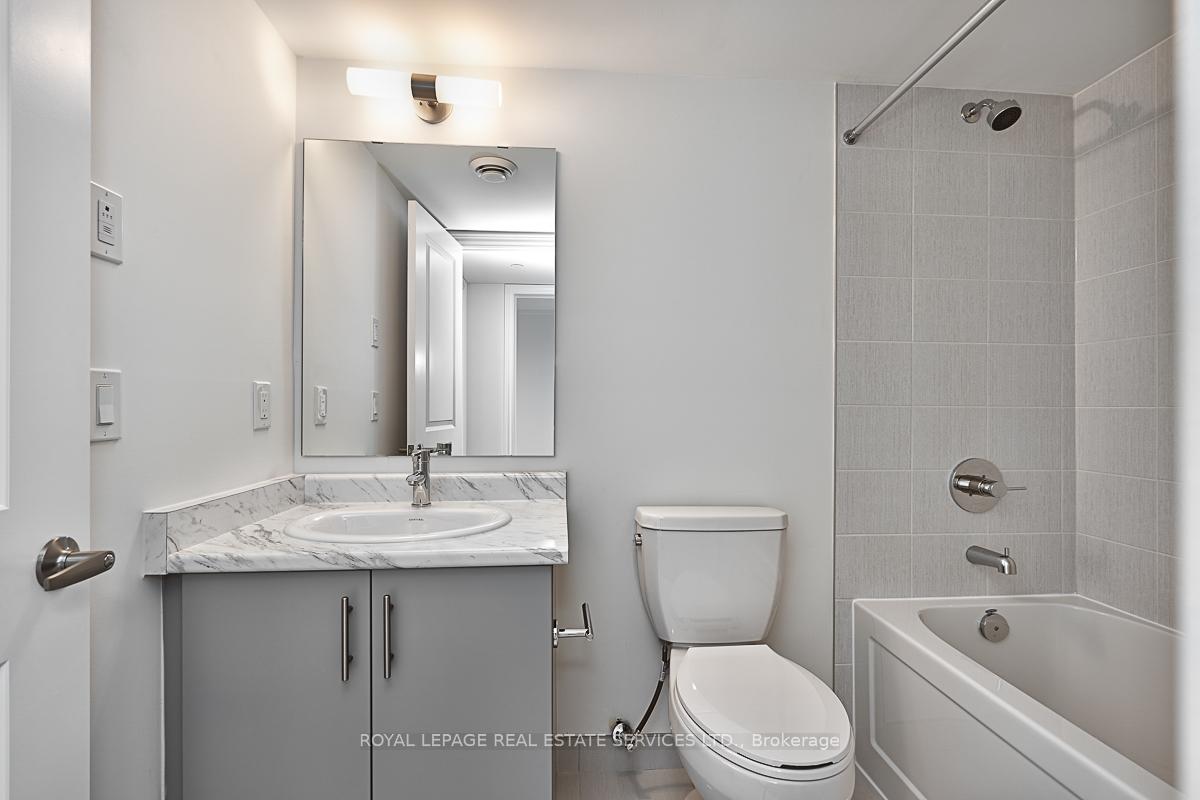 Photo 13 of Unit 308, 349 Wheat Boom Drive, Oakville, Joshua Meadows — HOMEH