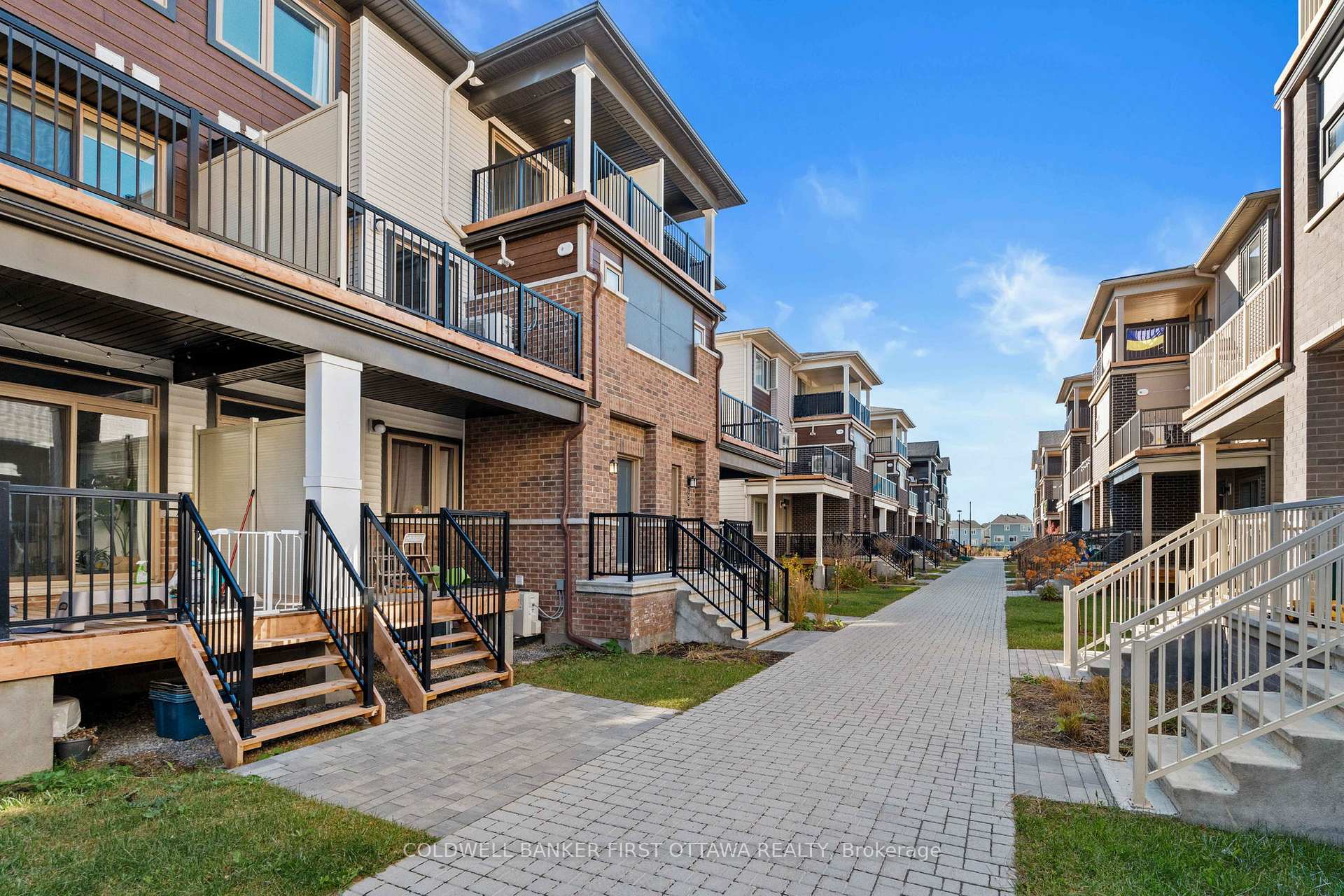 Photo 5 of 157 Anthracite Pvt, Ottawa, Barrhaven - Heritage Park — HOMEH