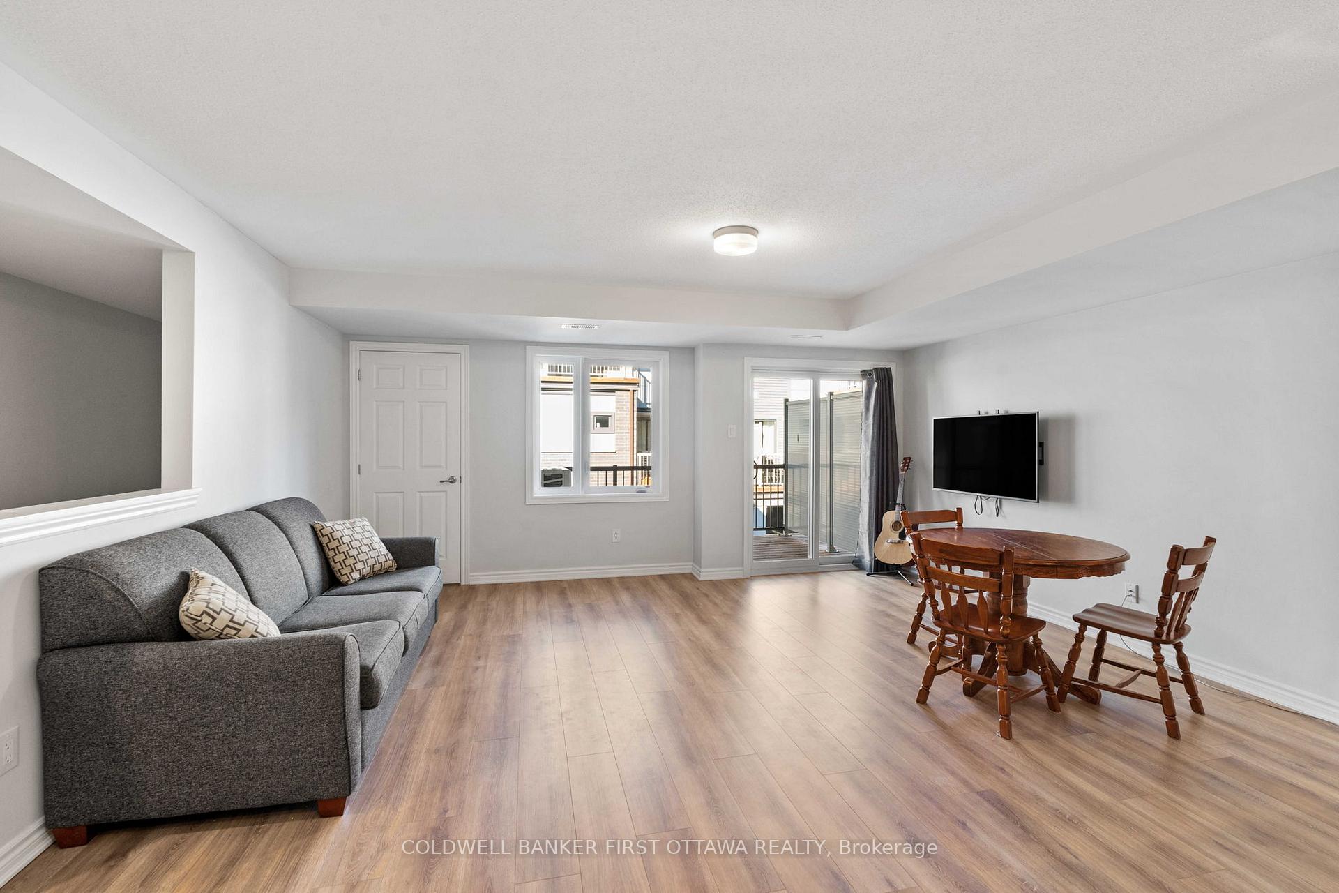 Photo 8 of 157 Anthracite Pvt, Ottawa, Barrhaven - Heritage Park — HOMEH