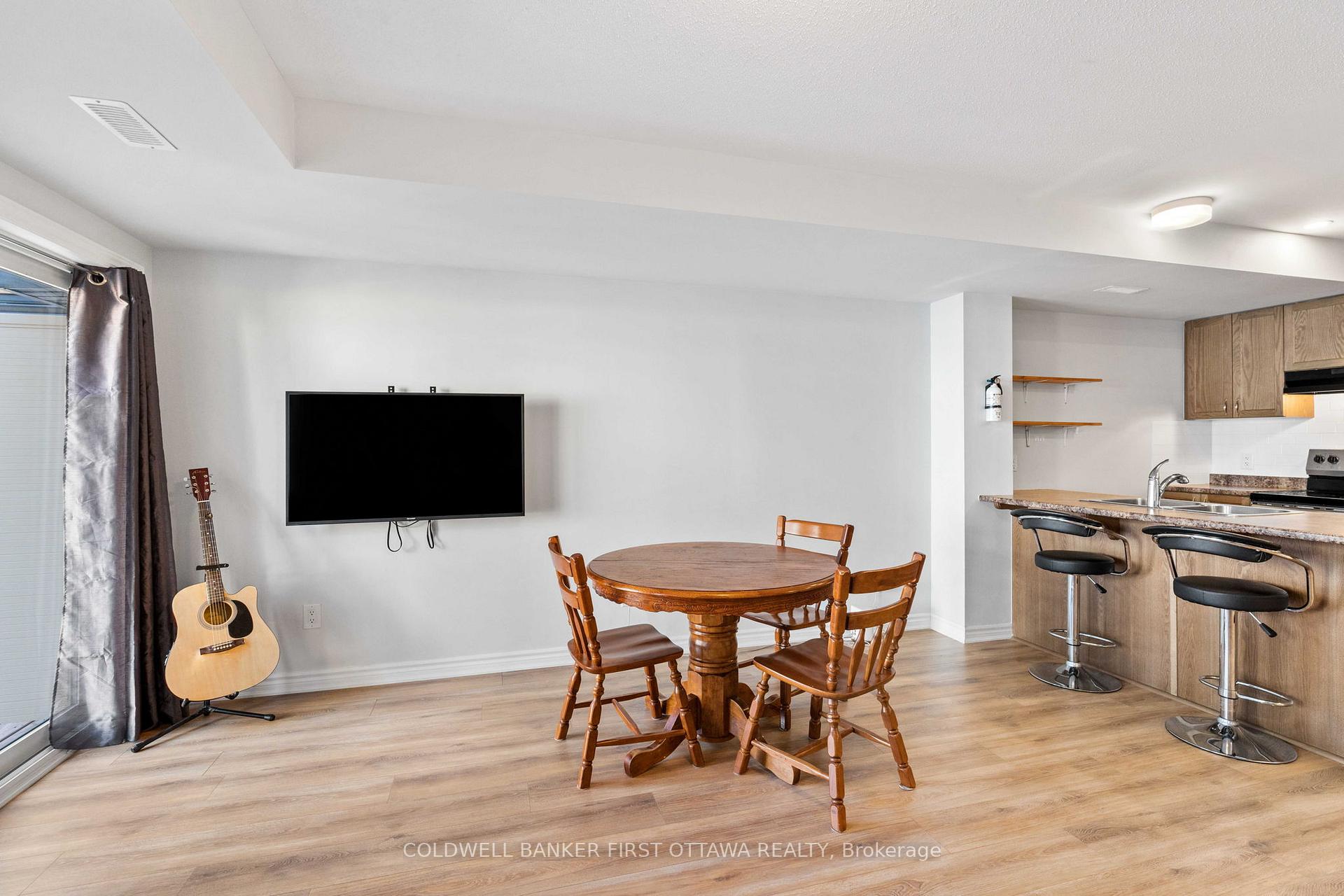 Photo 9 of 157 Anthracite Pvt, Ottawa, Barrhaven - Heritage Park — HOMEH