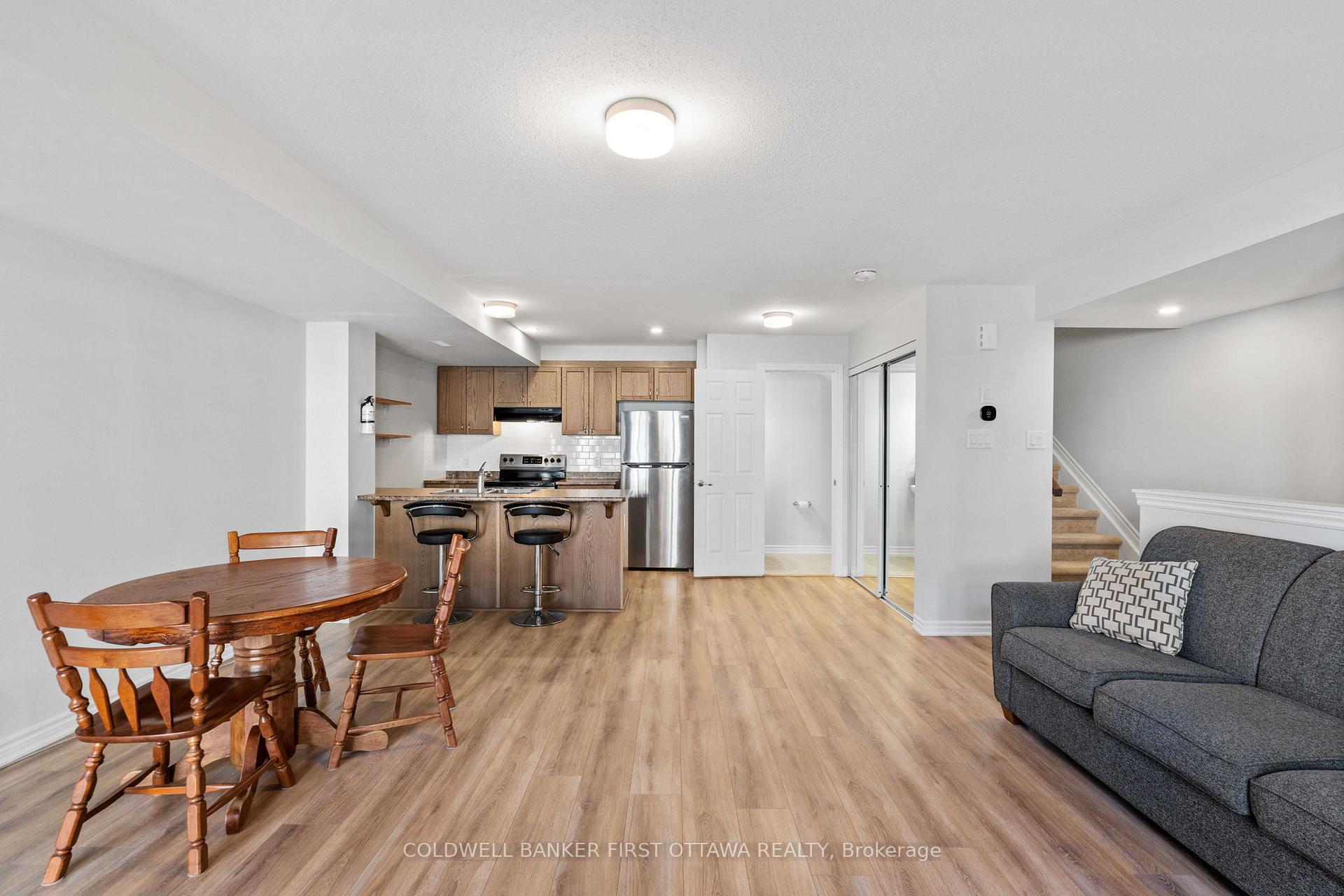 Photo 10 of 157 Anthracite Pvt, Ottawa, Barrhaven - Heritage Park — HOMEH