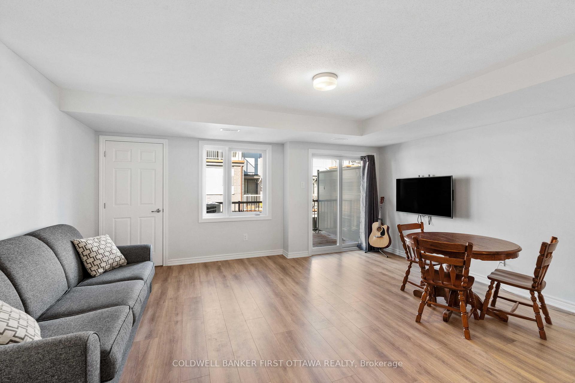 Photo 13 of 157 Anthracite Pvt, Ottawa, Barrhaven - Heritage Park — HOMEH