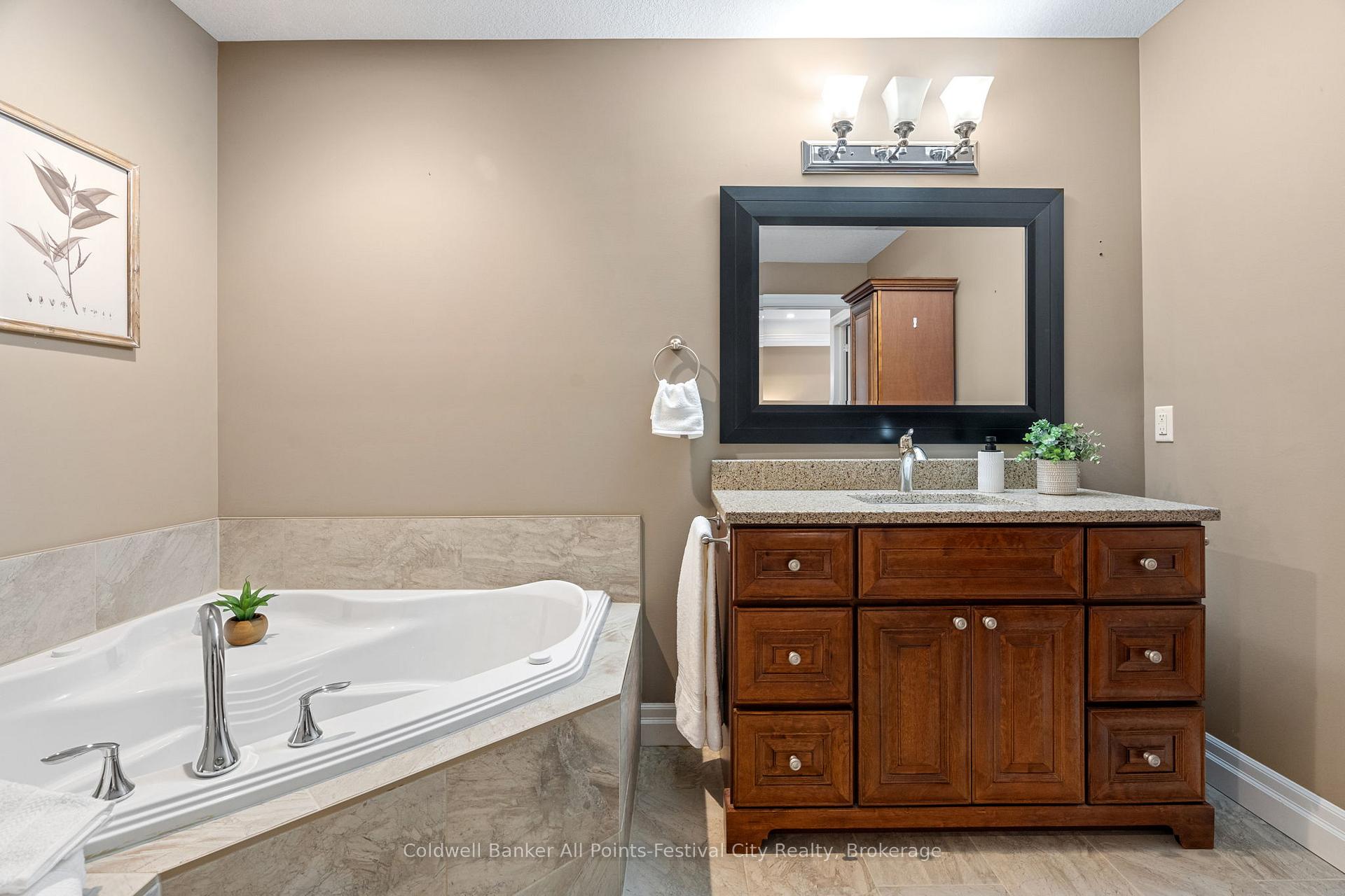 Photo 28 of 47 Fairhaven Lane, Goderich, Goderich (Town) — HOMEH