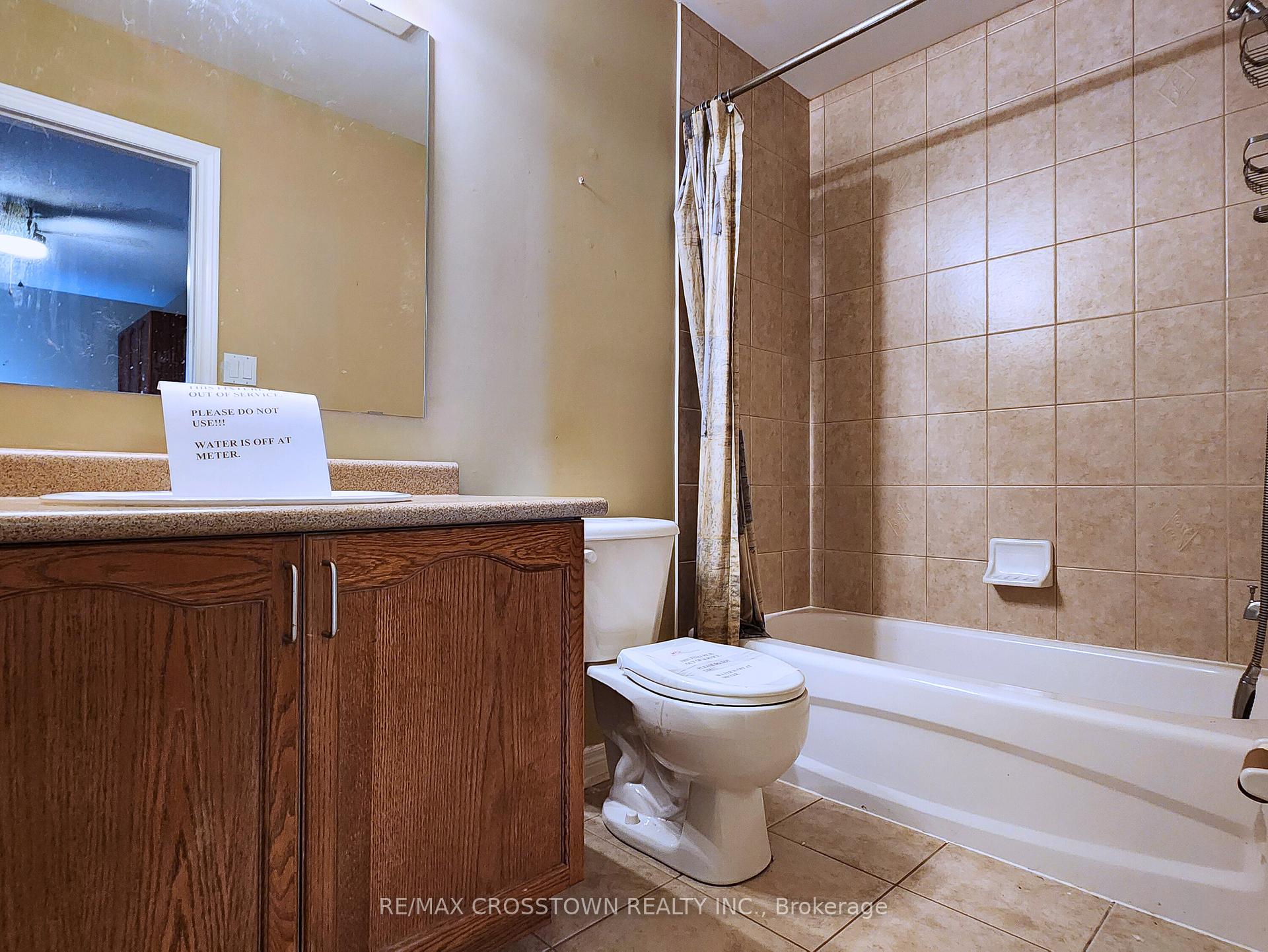 Photo 17 of 141 Thrushwood Drive, Barrie, 400 West — HOMEH