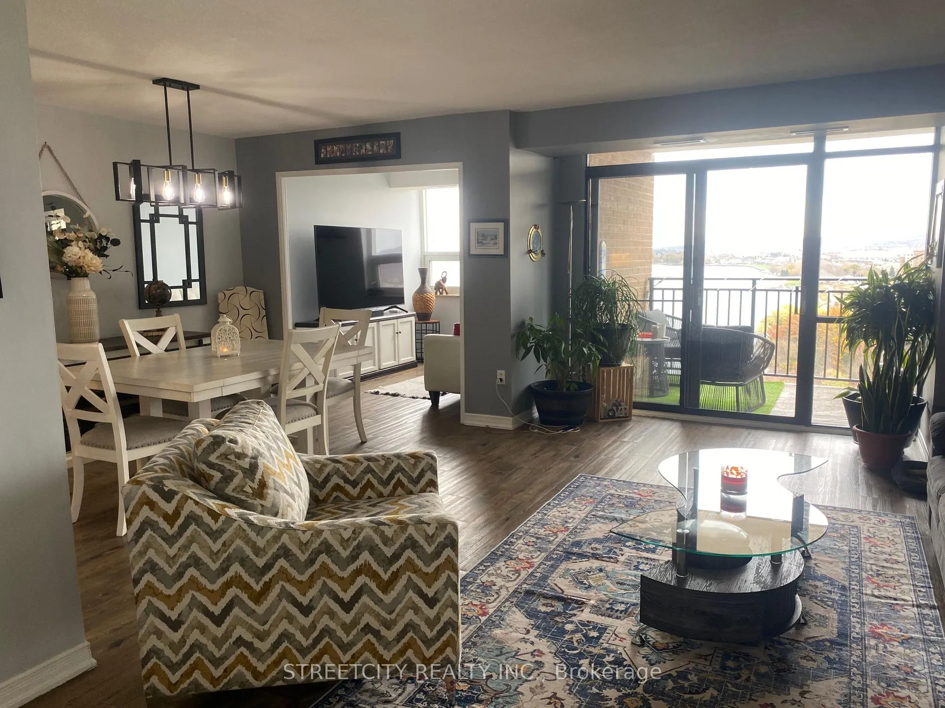Photo 2 of Unit 1607, 500 Green Road, Hamilton, Stoney Creek — HOMEH
