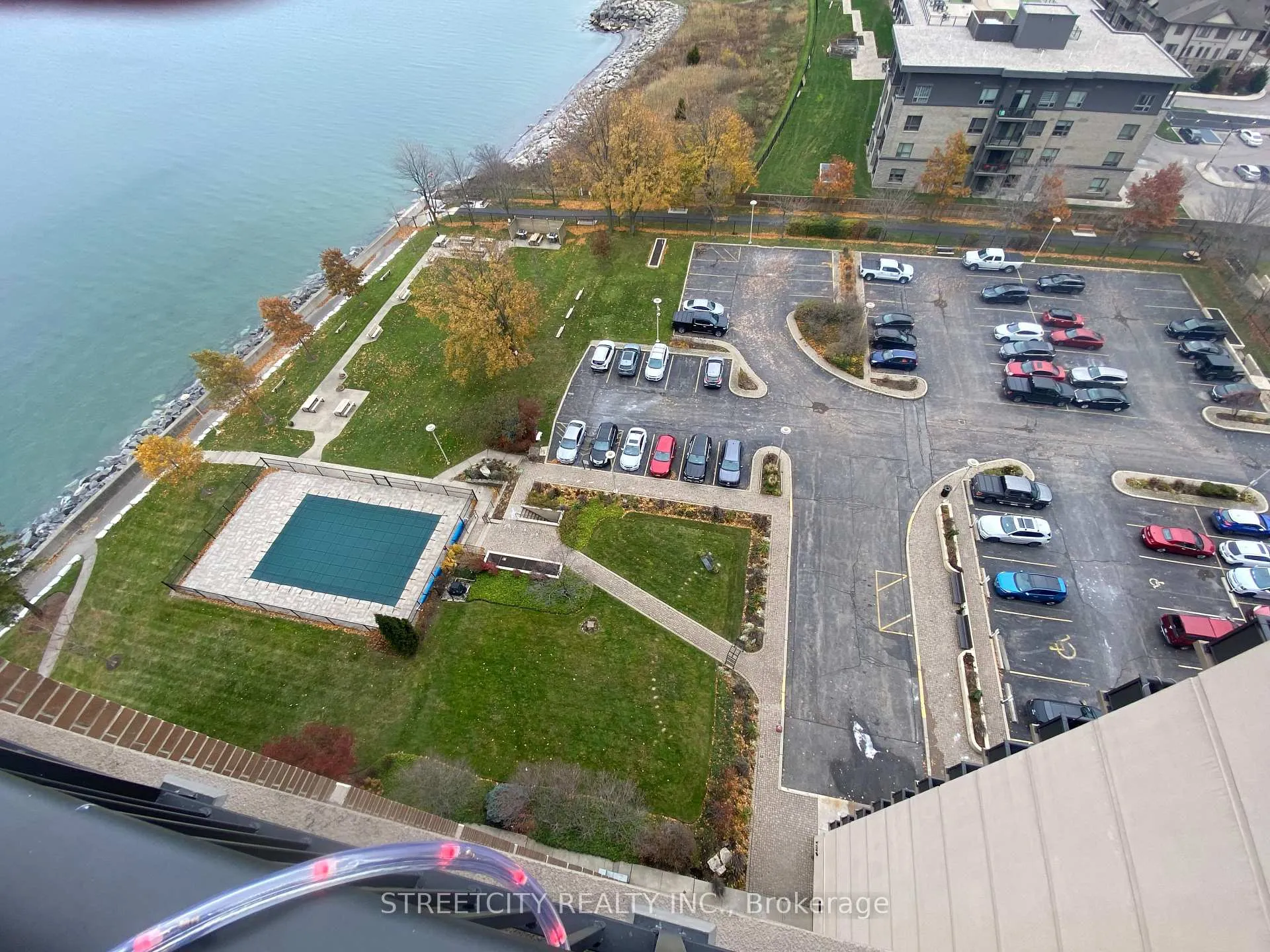 Photo 6 of Unit 1607, 500 Green Road, Hamilton, Stoney Creek — HOMEH