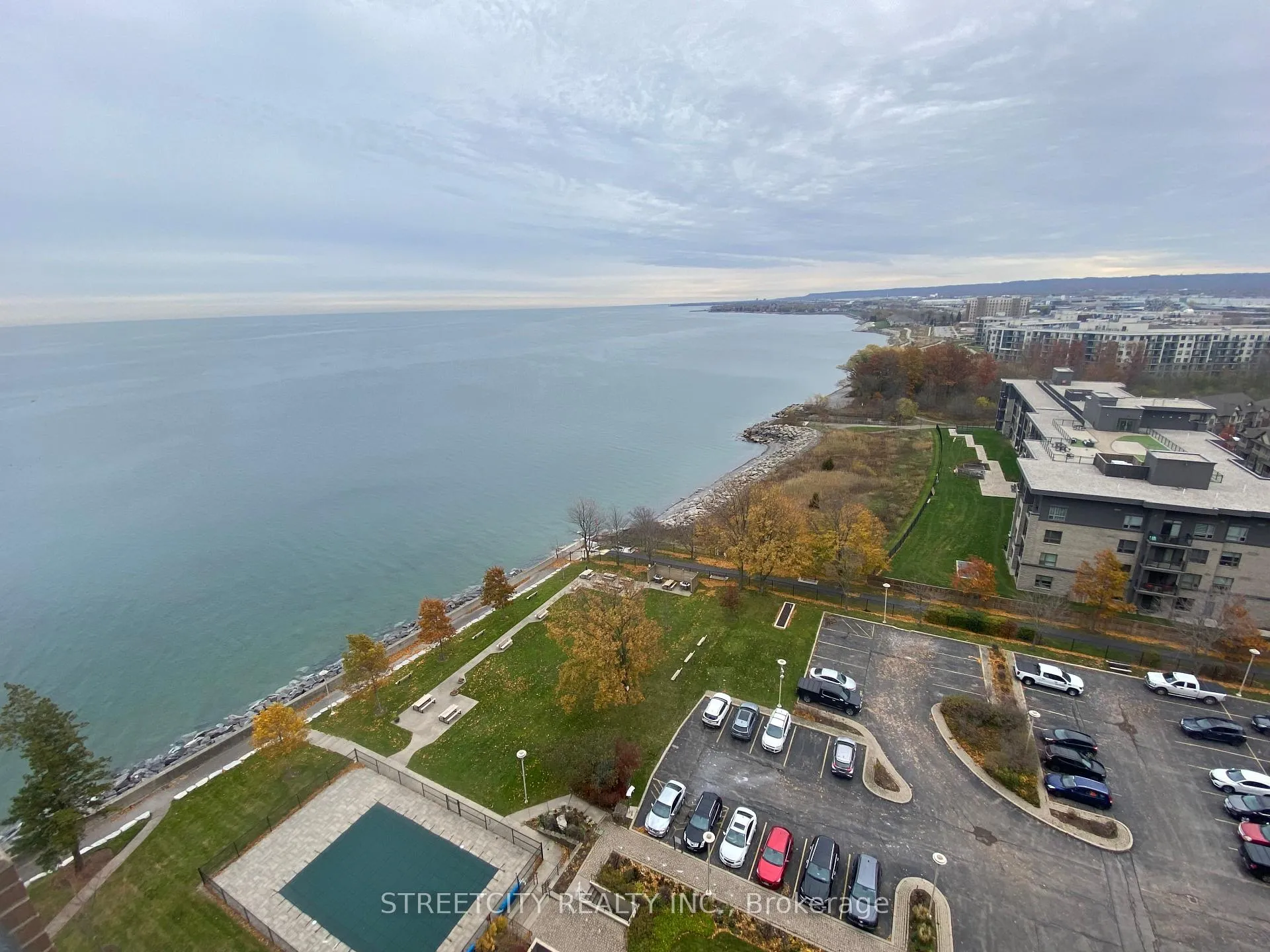 Photo 7 of Unit 1607, 500 Green Road, Hamilton, Stoney Creek — HOMEH