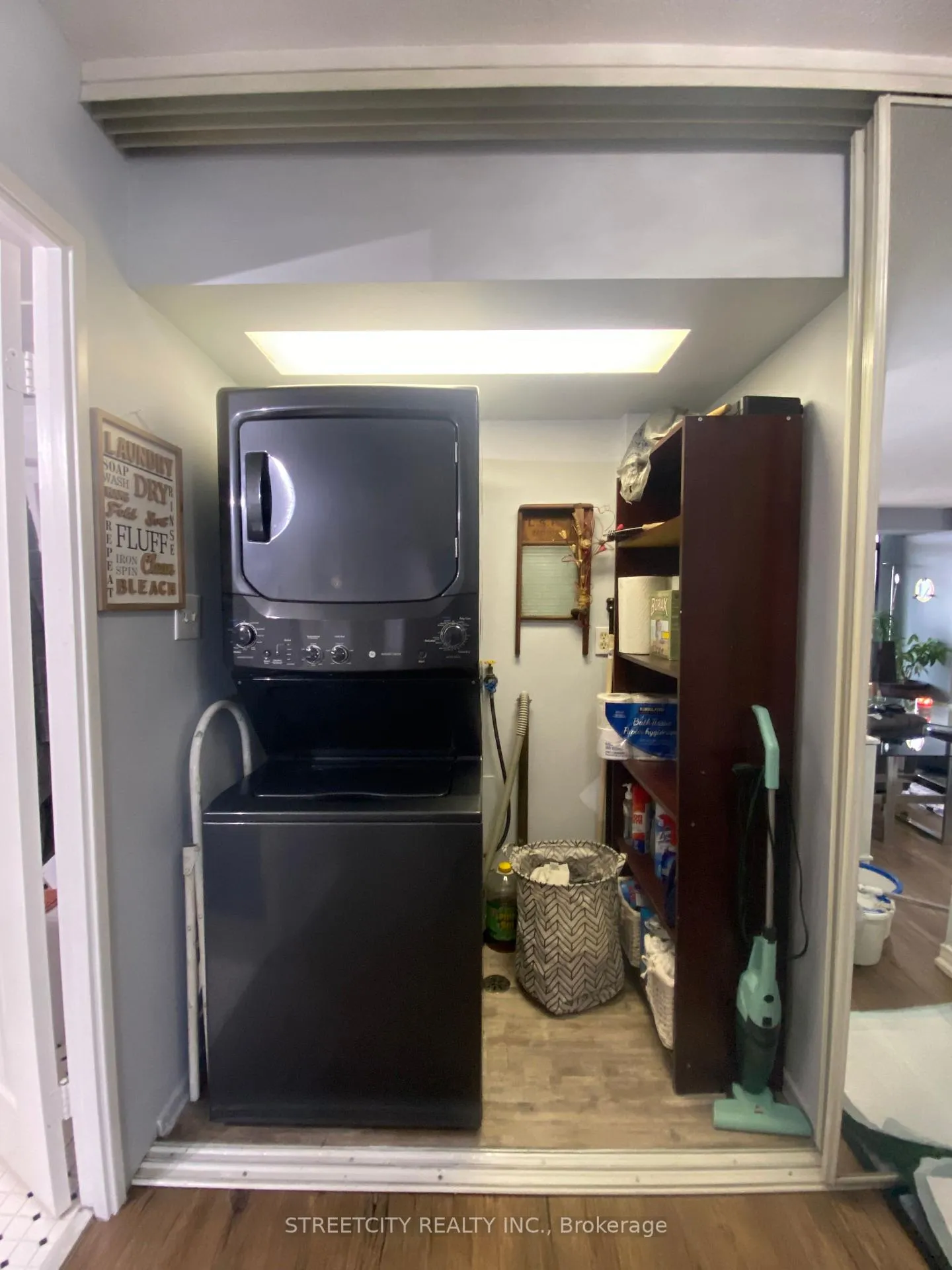 Photo 19 of Unit 1607, 500 Green Road, Hamilton, Stoney Creek — HOMEH