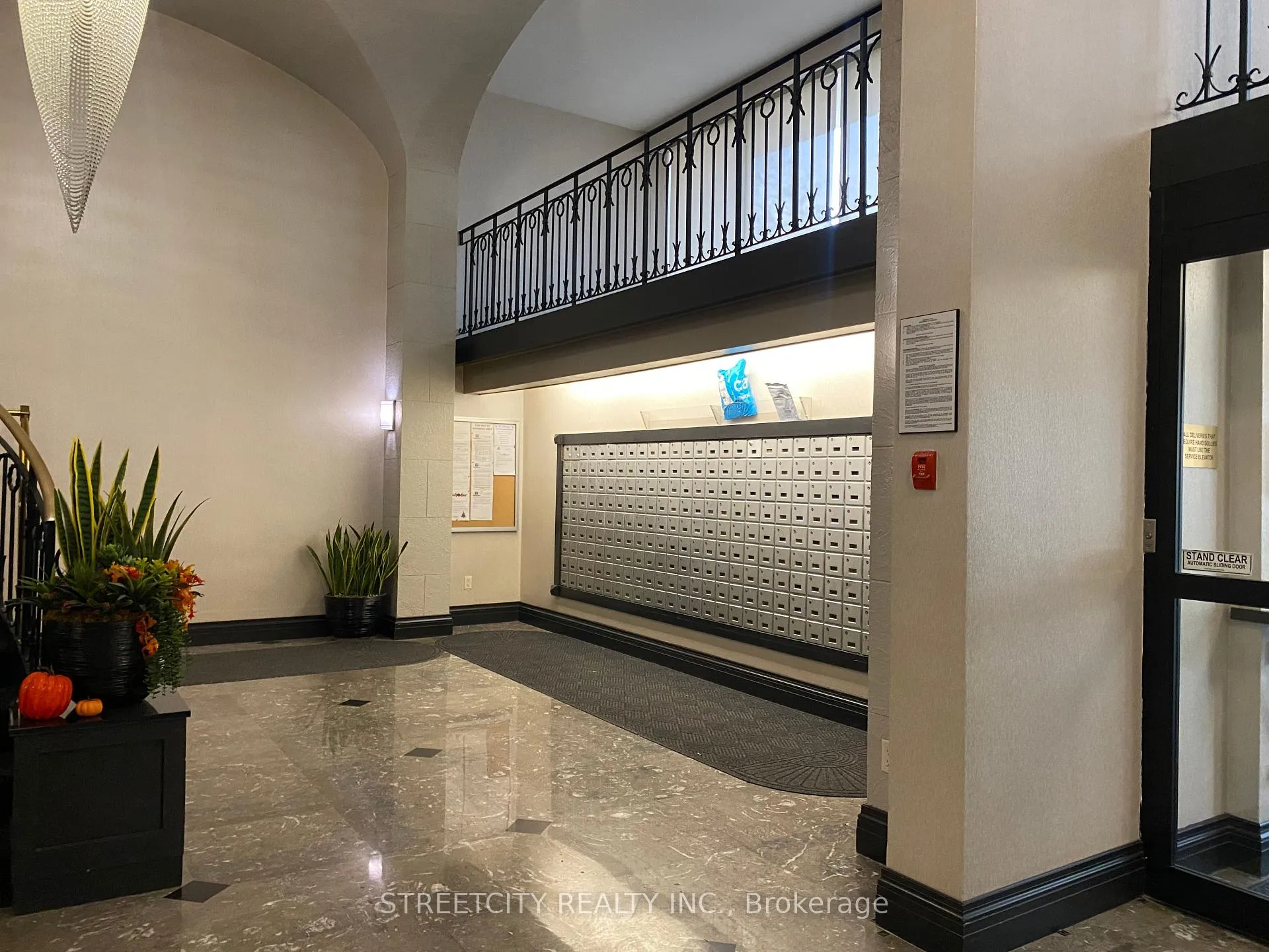 Photo 24 of Unit 1607, 500 Green Road, Hamilton, Stoney Creek — HOMEH