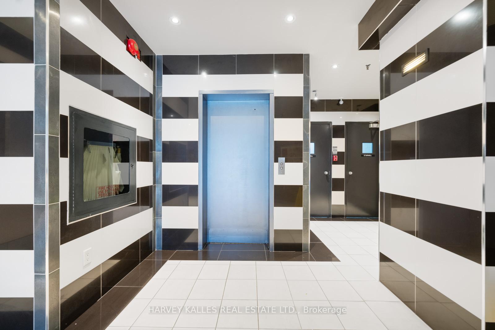 Photo 3 of Unit 401, 70 Elmsthorpe Avenue, Toronto, Forest Hill South — HOMEH