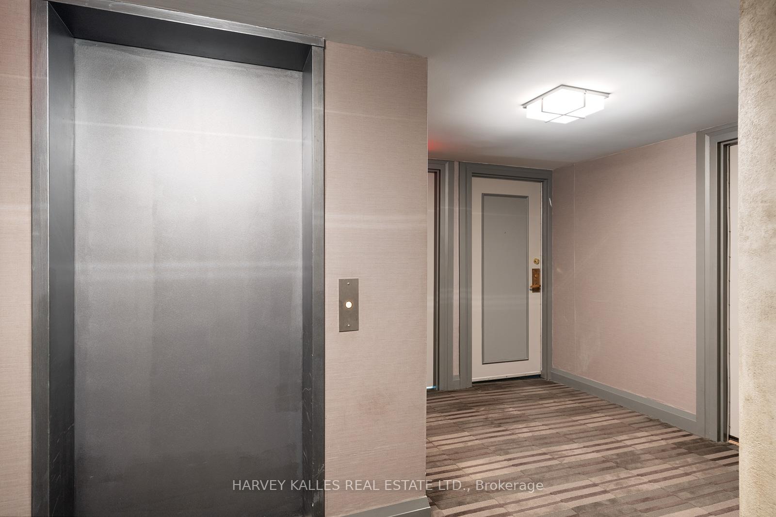 Photo 4 of Unit 401, 70 Elmsthorpe Avenue, Toronto, Forest Hill South — HOMEH