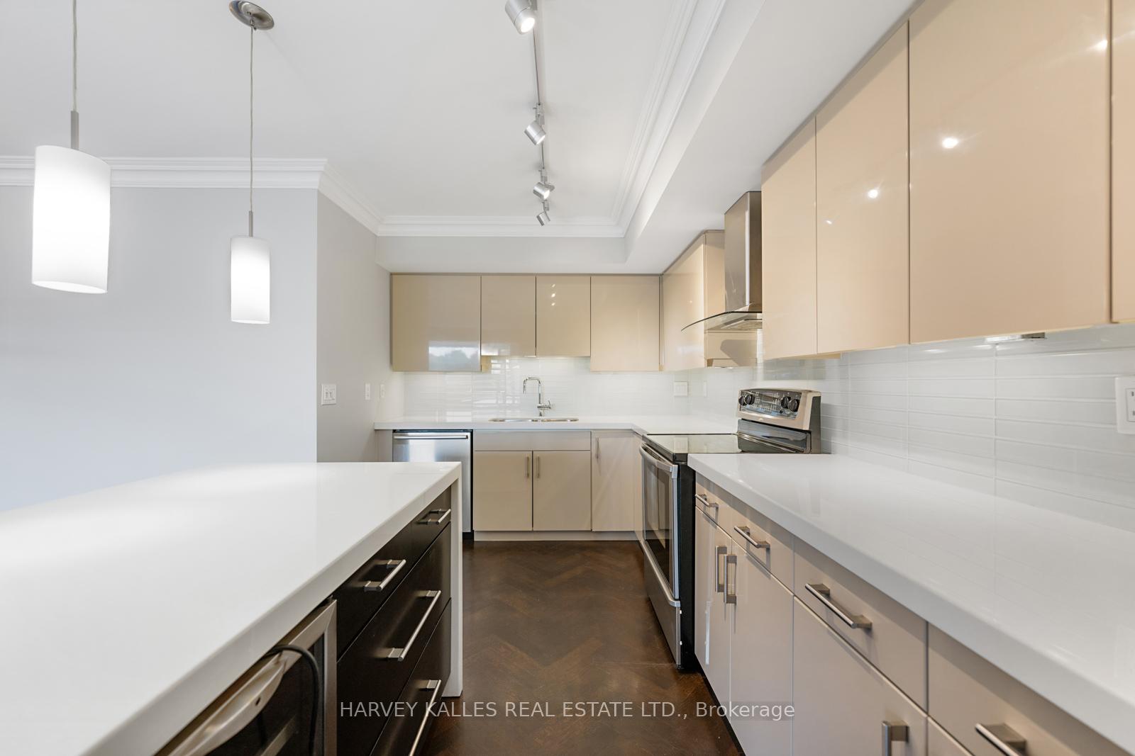 Photo 15 of Unit 401, 70 Elmsthorpe Avenue, Toronto, Forest Hill South — HOMEH