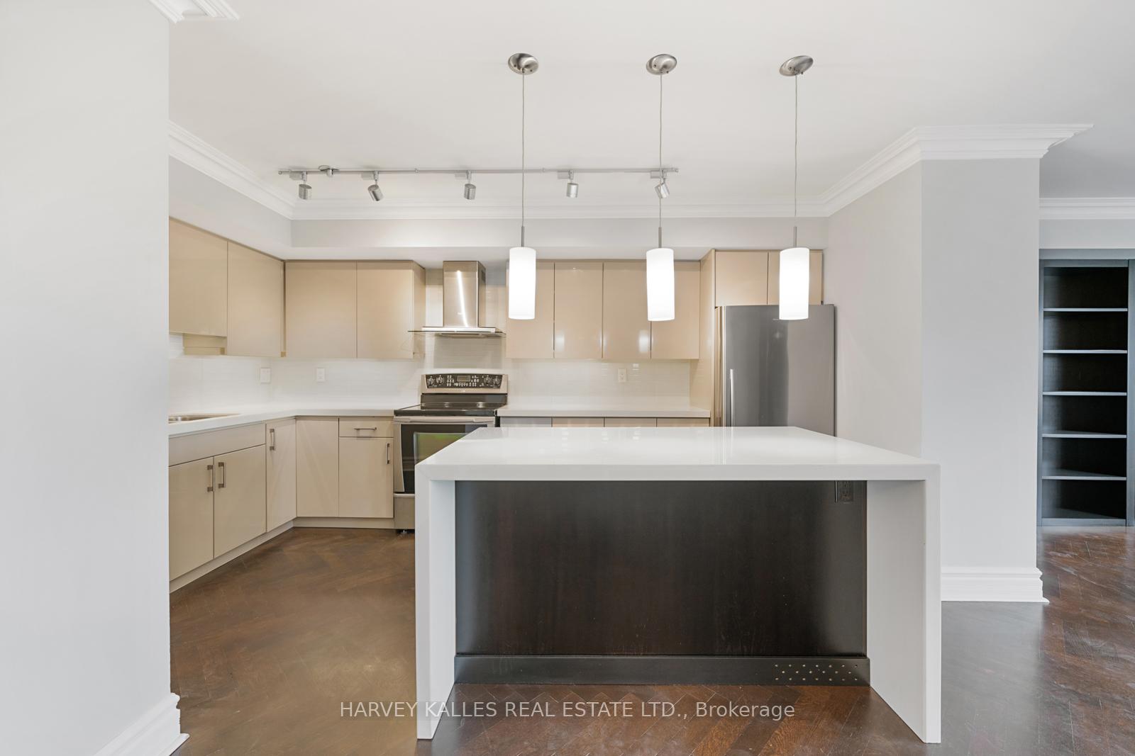 Photo 17 of Unit 401, 70 Elmsthorpe Avenue, Toronto, Forest Hill South — HOMEH