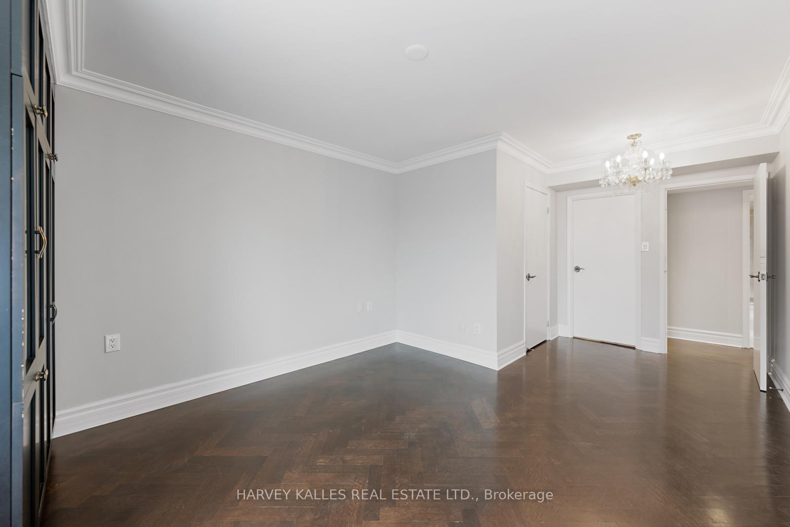 Photo 23 of Unit 401, 70 Elmsthorpe Avenue, Toronto, Forest Hill South — HOMEH