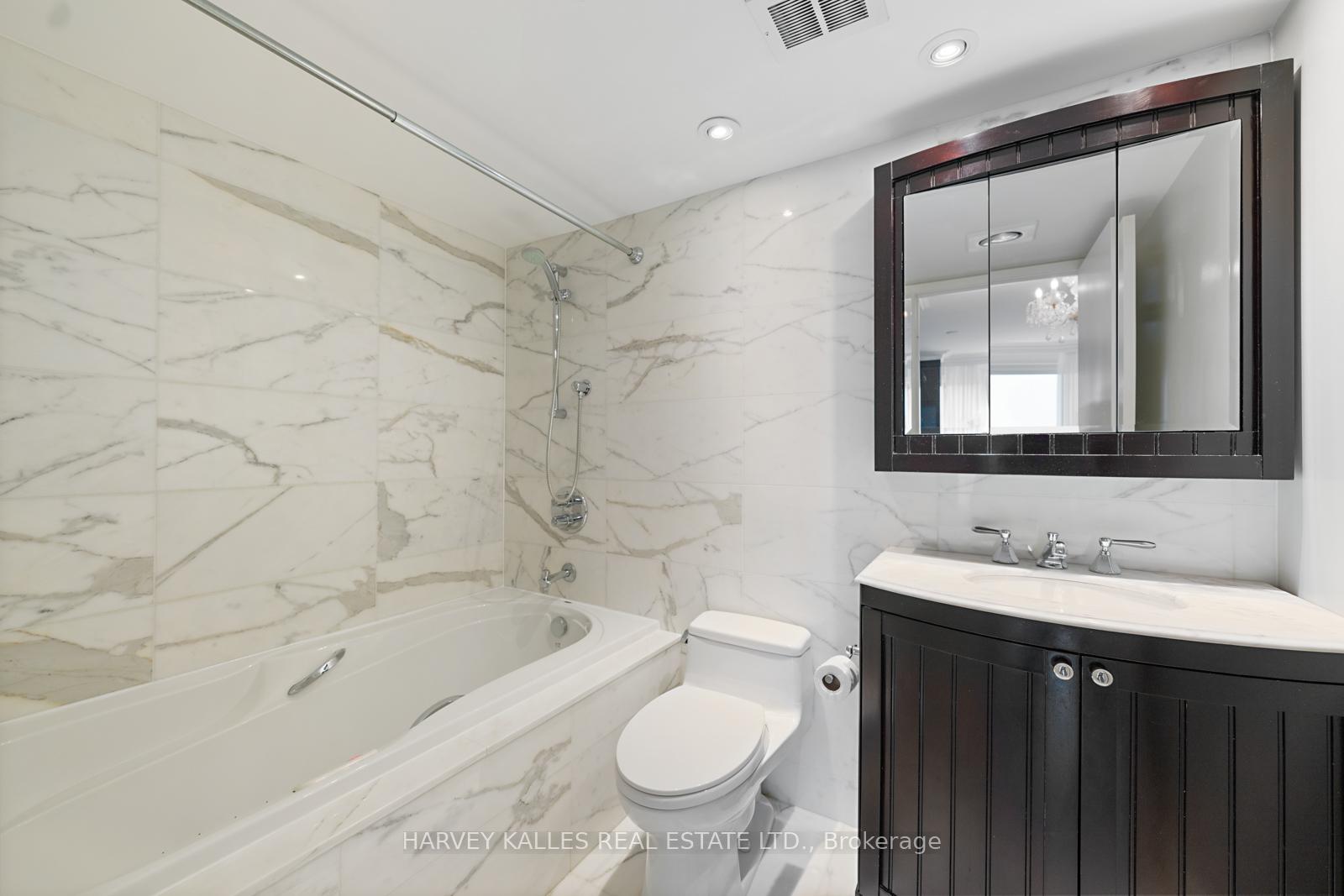 Photo 25 of Unit 401, 70 Elmsthorpe Avenue, Toronto, Forest Hill South — HOMEH