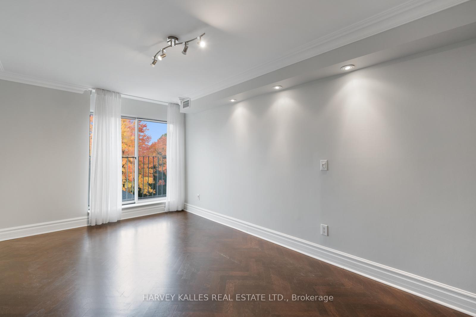 Photo 30 of Unit 401, 70 Elmsthorpe Avenue, Toronto, Forest Hill South — HOMEH